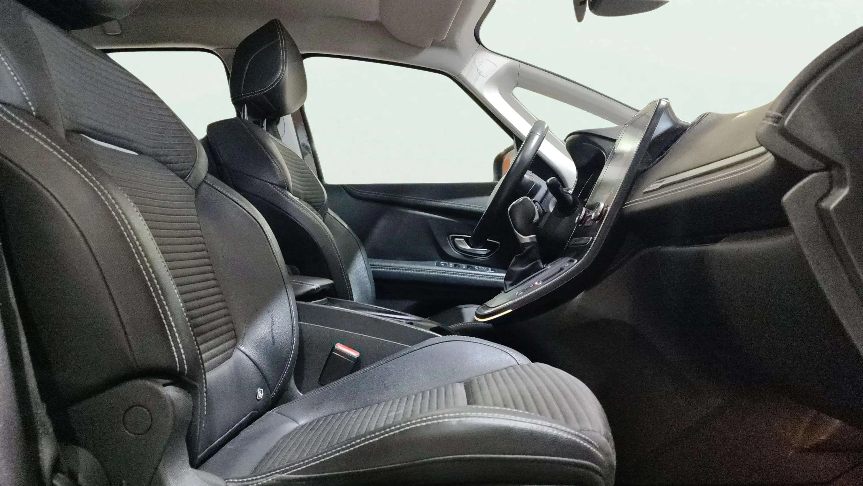 Renault Scénic Zen TCe EDC GPF SS - foto 25