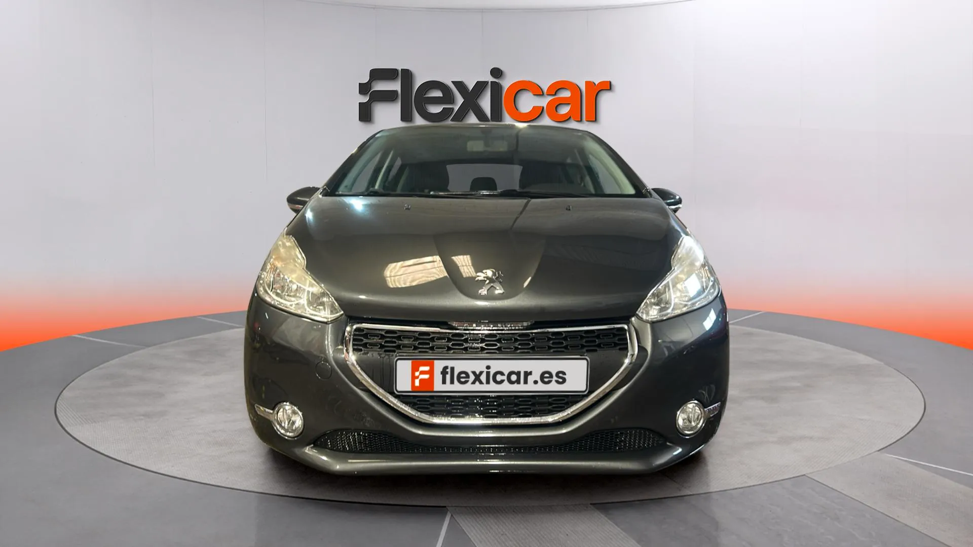 Peugeot 208 Allure 1.6 e-HDi 92 - foto 2