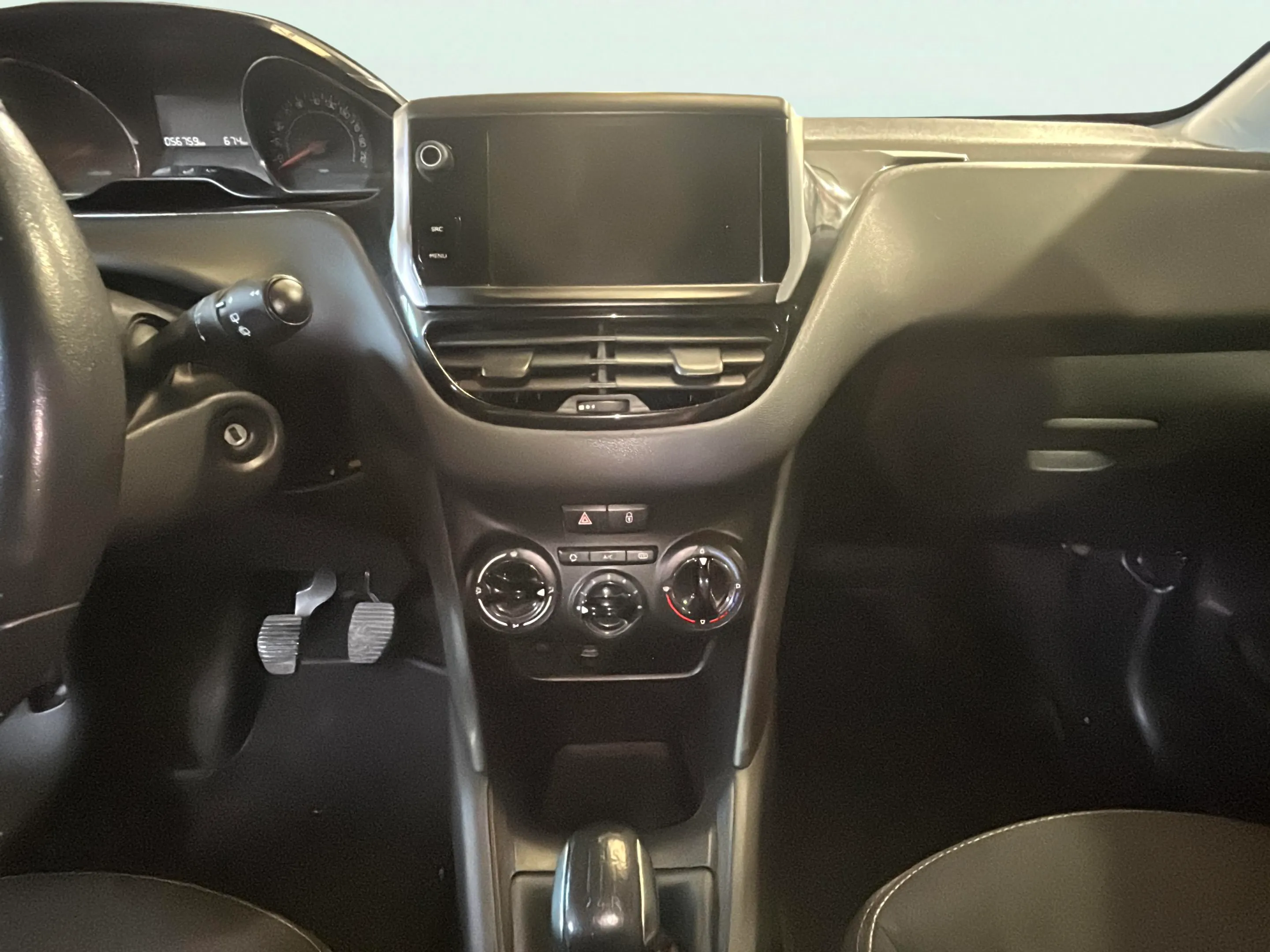 Peugeot 208 Allure 1.6 e-HDi 92 - foto 10