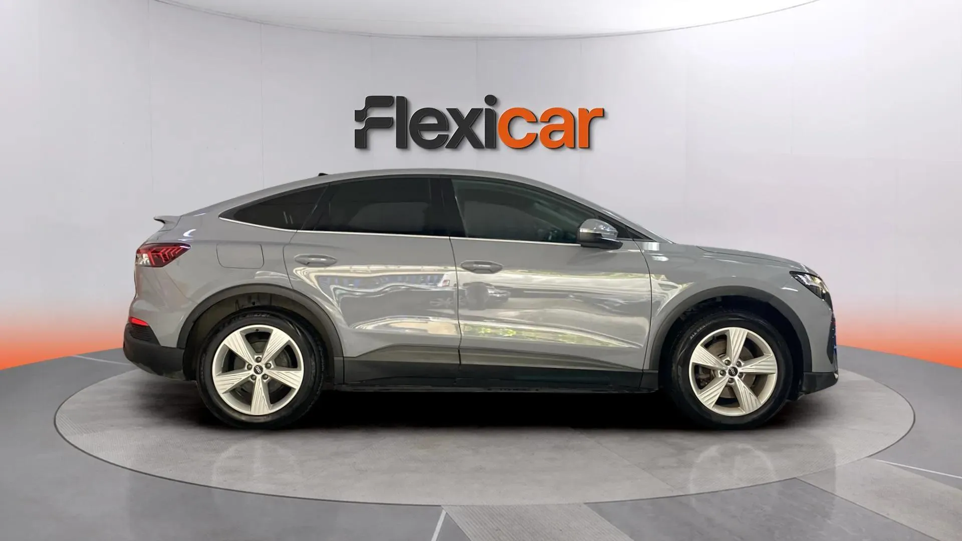 Audi Q4 3AUDI Q4 e-tron Advanced 35 etron 55kWh - foto 8