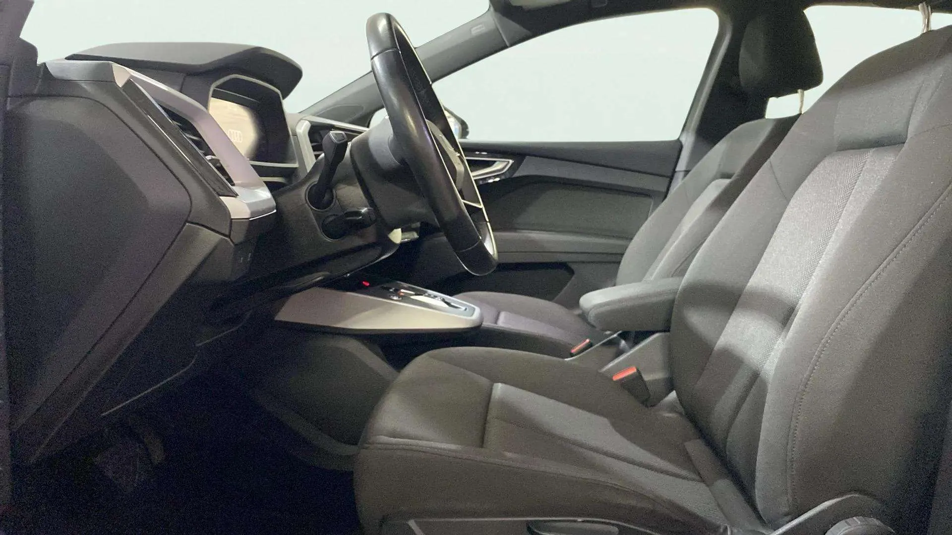 Audi Q4 3AUDI Q4 e-tron Advanced 35 etron 55kWh - foto 10