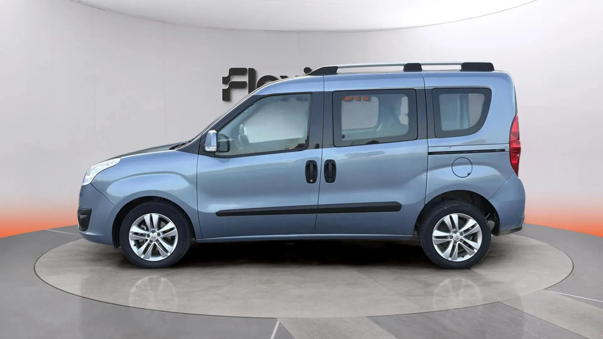 Opel Combo 1.3 CDTI - foto 4