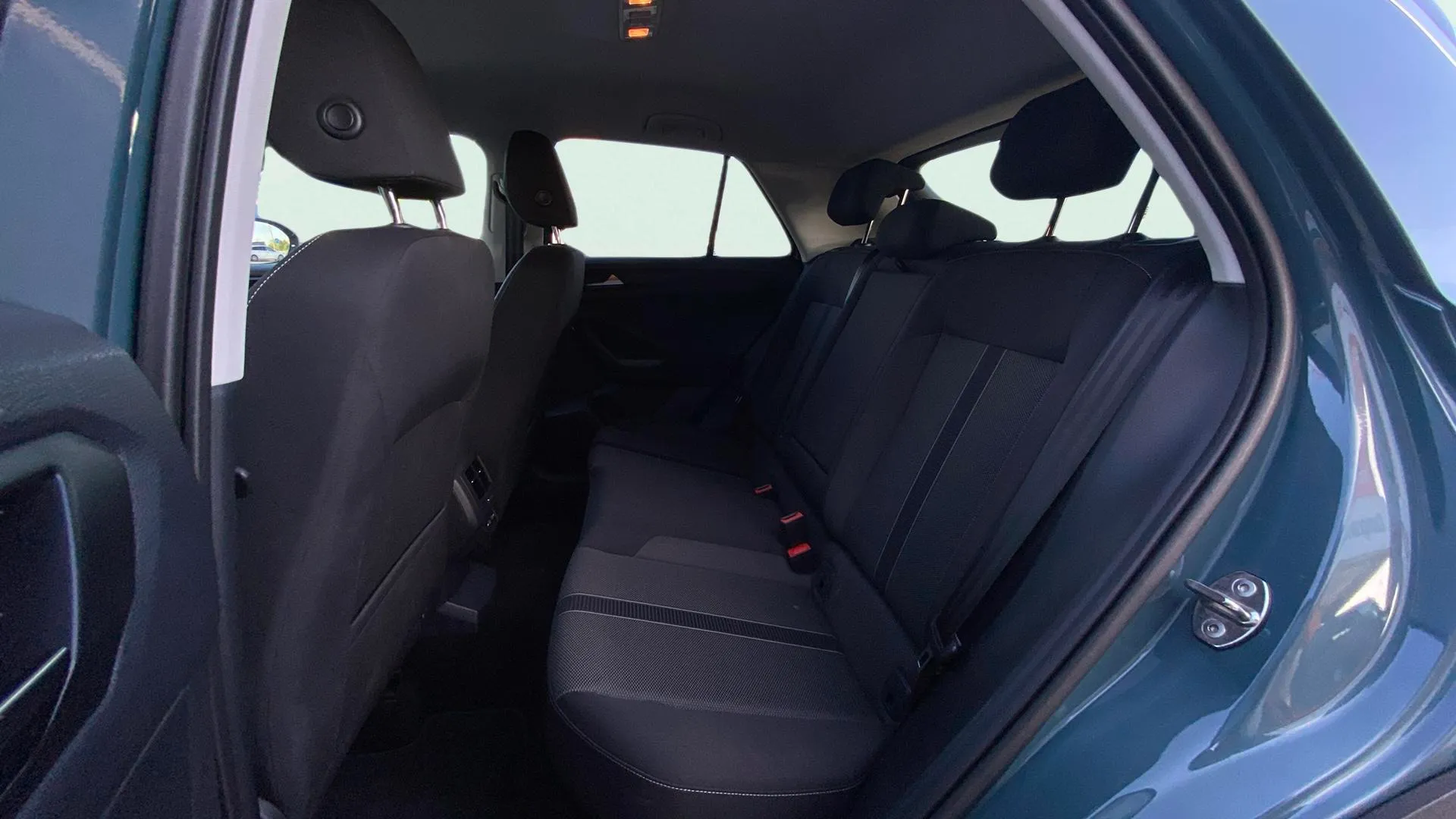Volkswagen T-Roc Life 1.5 TSI - foto 24