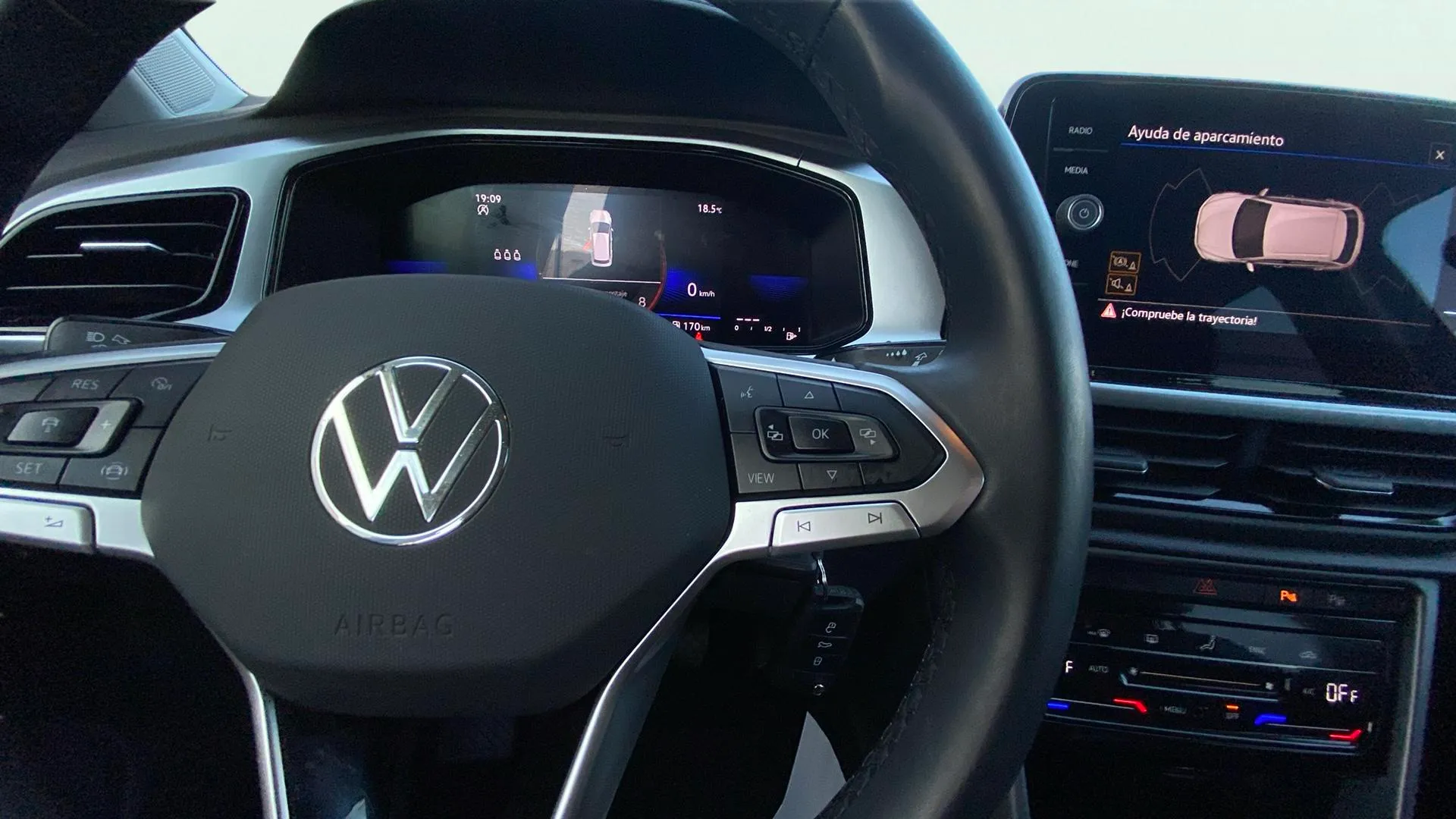 Volkswagen T-Roc Life 1.5 TSI - foto 16