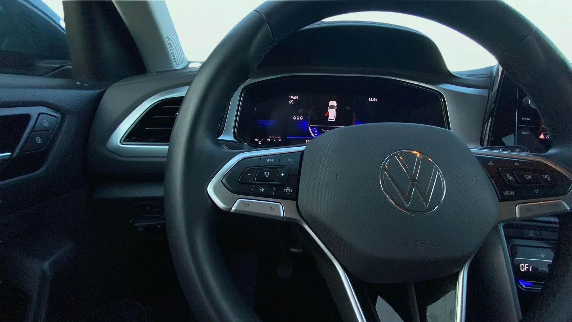Volkswagen T-Roc Life 1.5 TSI - foto 17