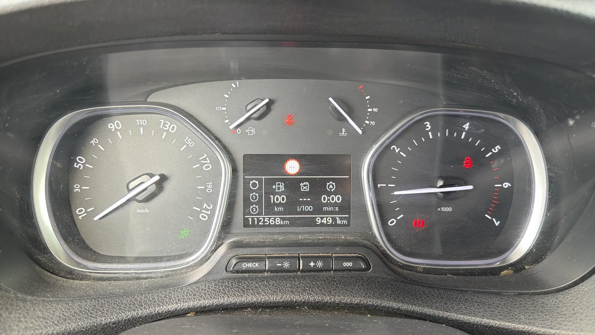 Citroën Jumpy Talla M BlueHDi 100 Control - foto 13