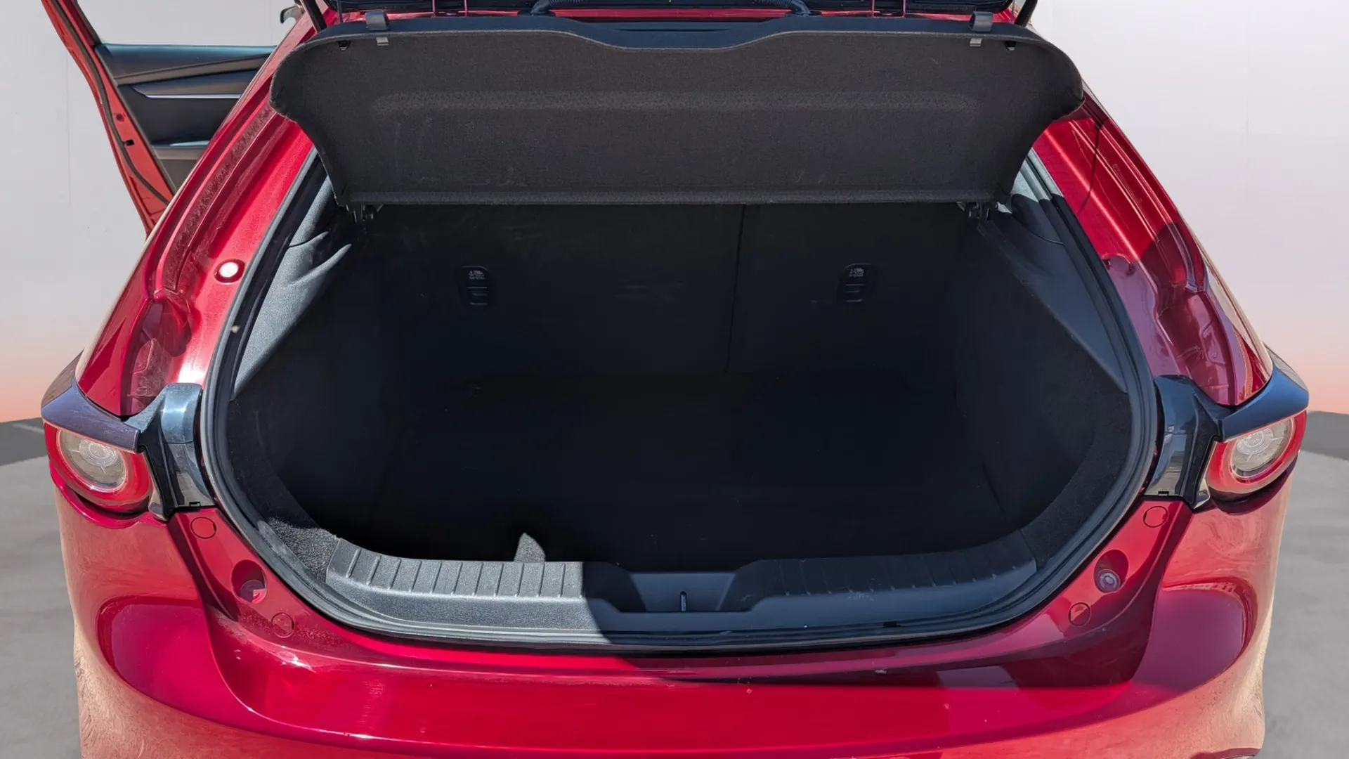 Mazda Mazda3 2.5L E-SKY G MHEV Centre-line - foto 17