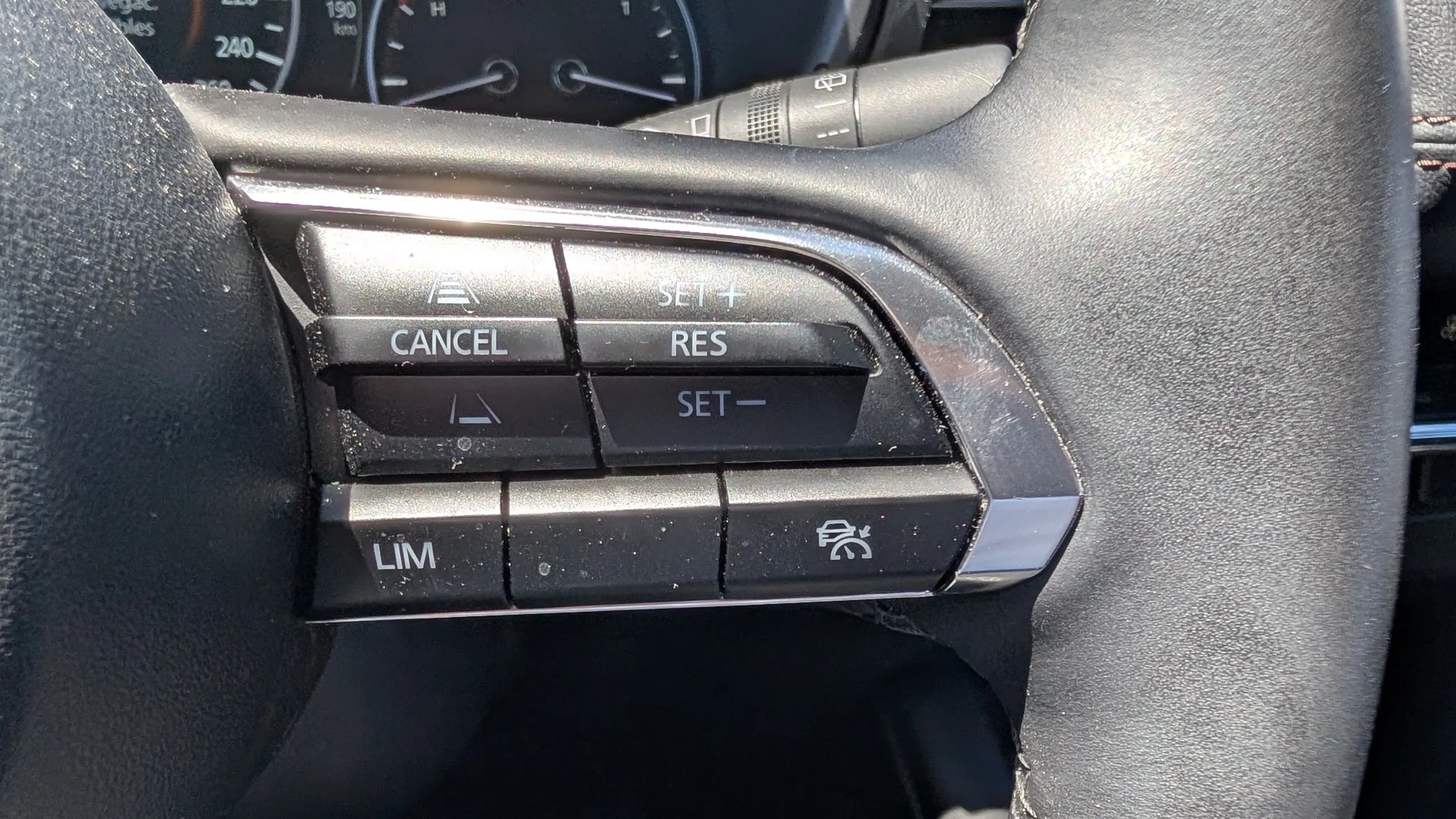 Mazda Mazda3 2.5L E-SKY G MHEV Centre-line - foto 11
