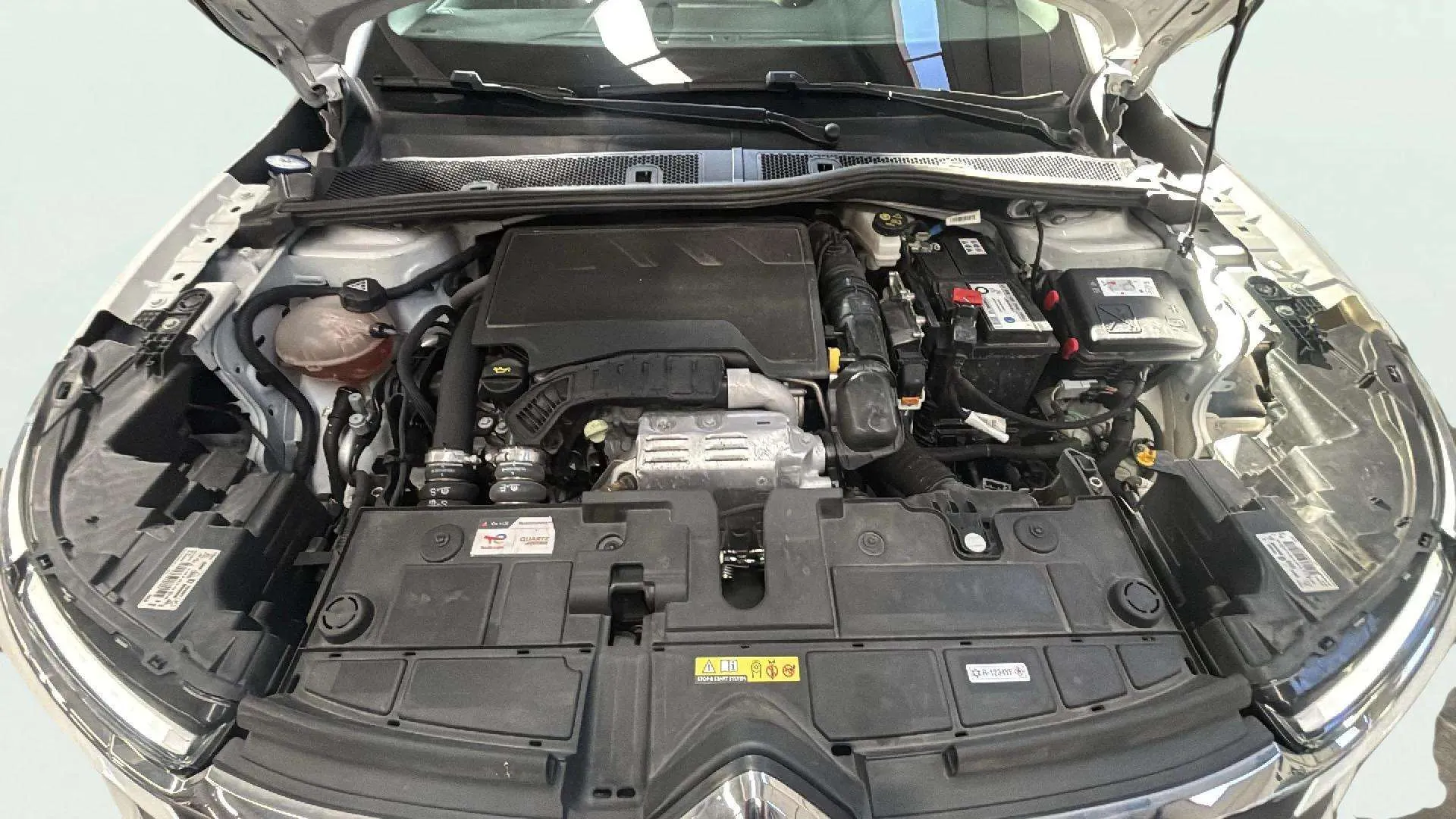 Citroën C4 PureTech 130 EAT8 Plus - foto 18