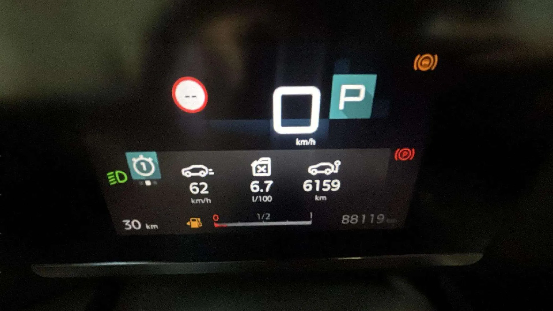 Citroën C4 PureTech 130 EAT8 Plus - foto 11