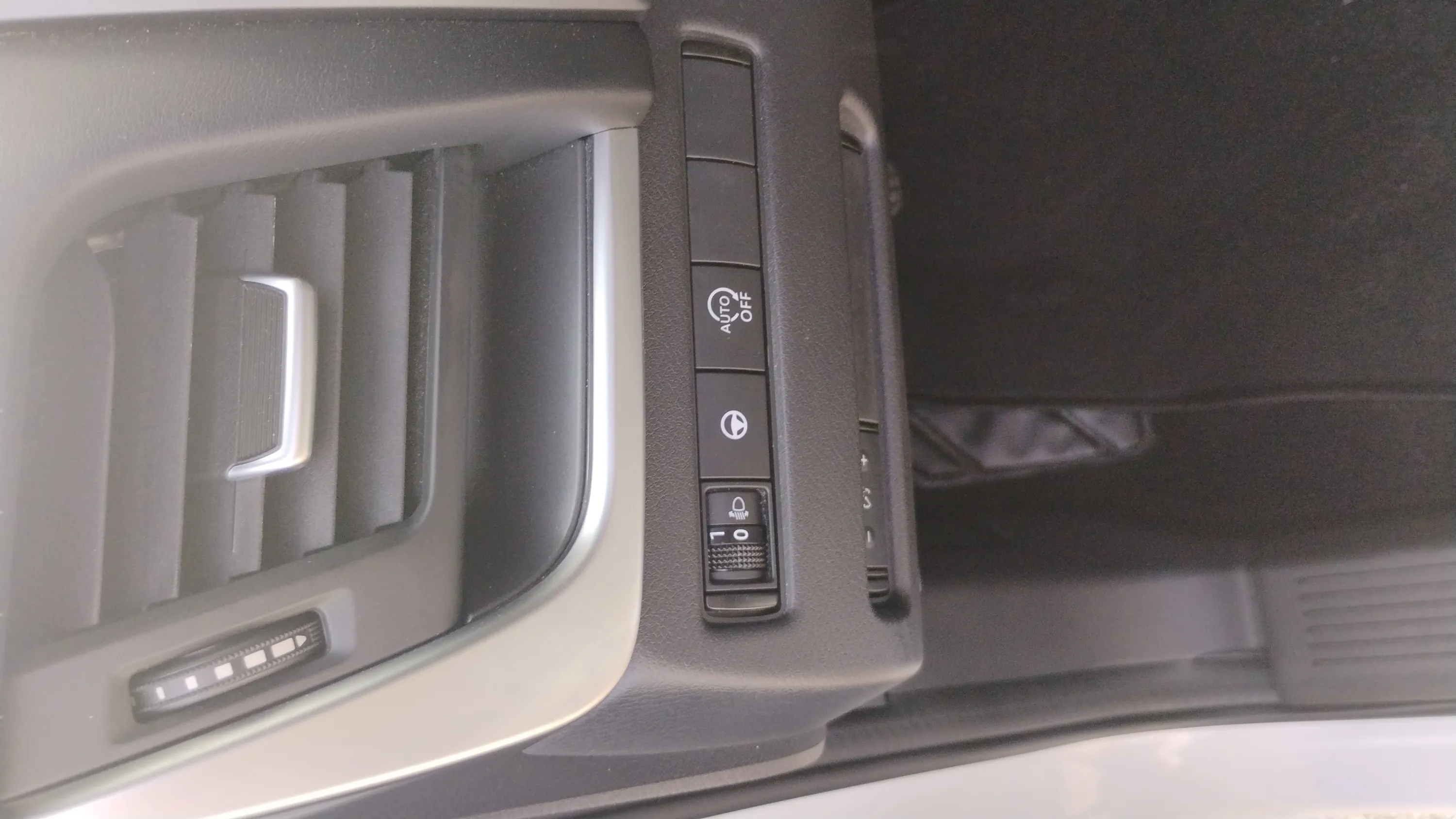 Nissan Qashqai DIG-T N-Connecta - foto 22