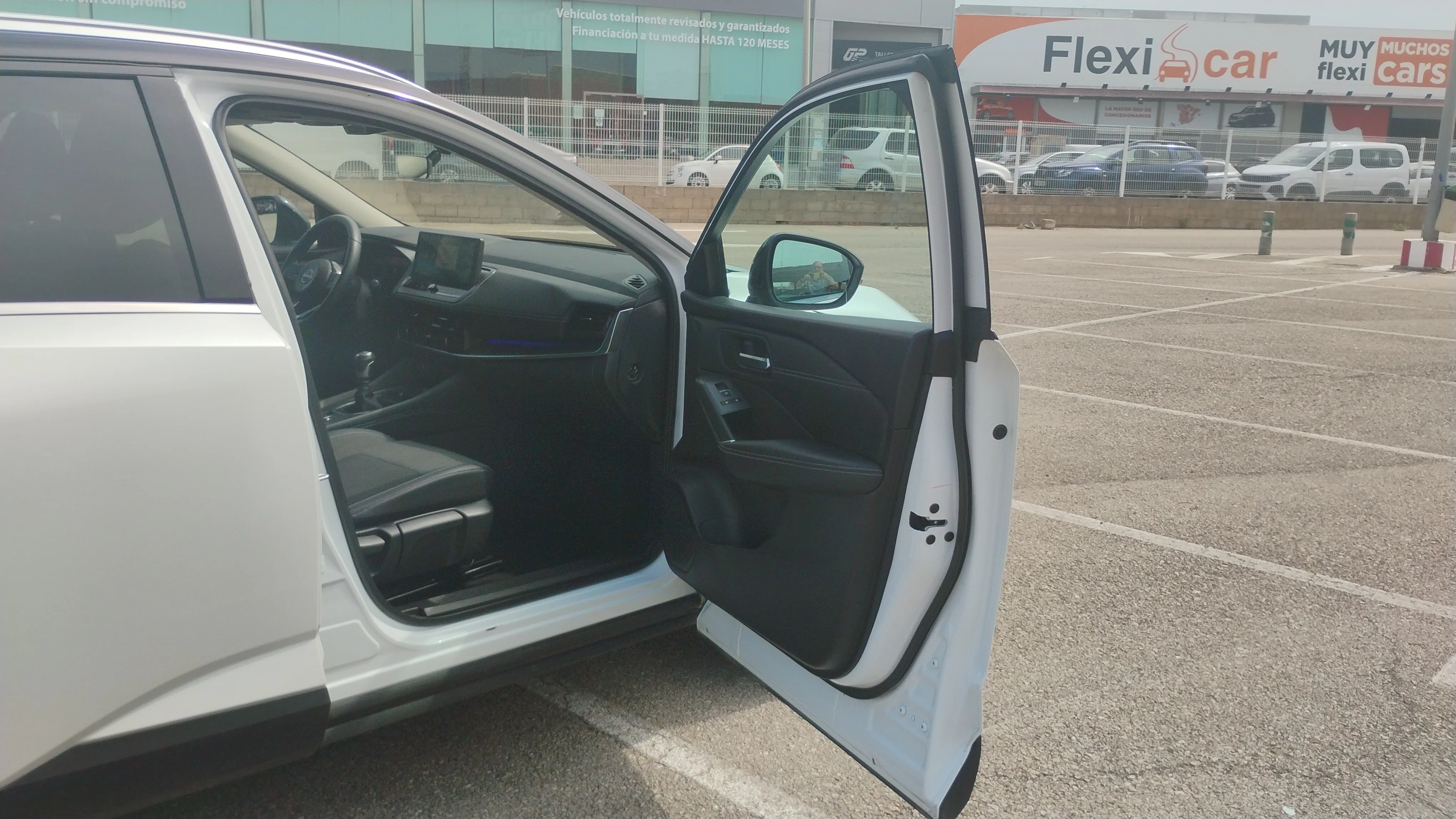 Nissan Qashqai DIG-T N-Connecta - foto 13
