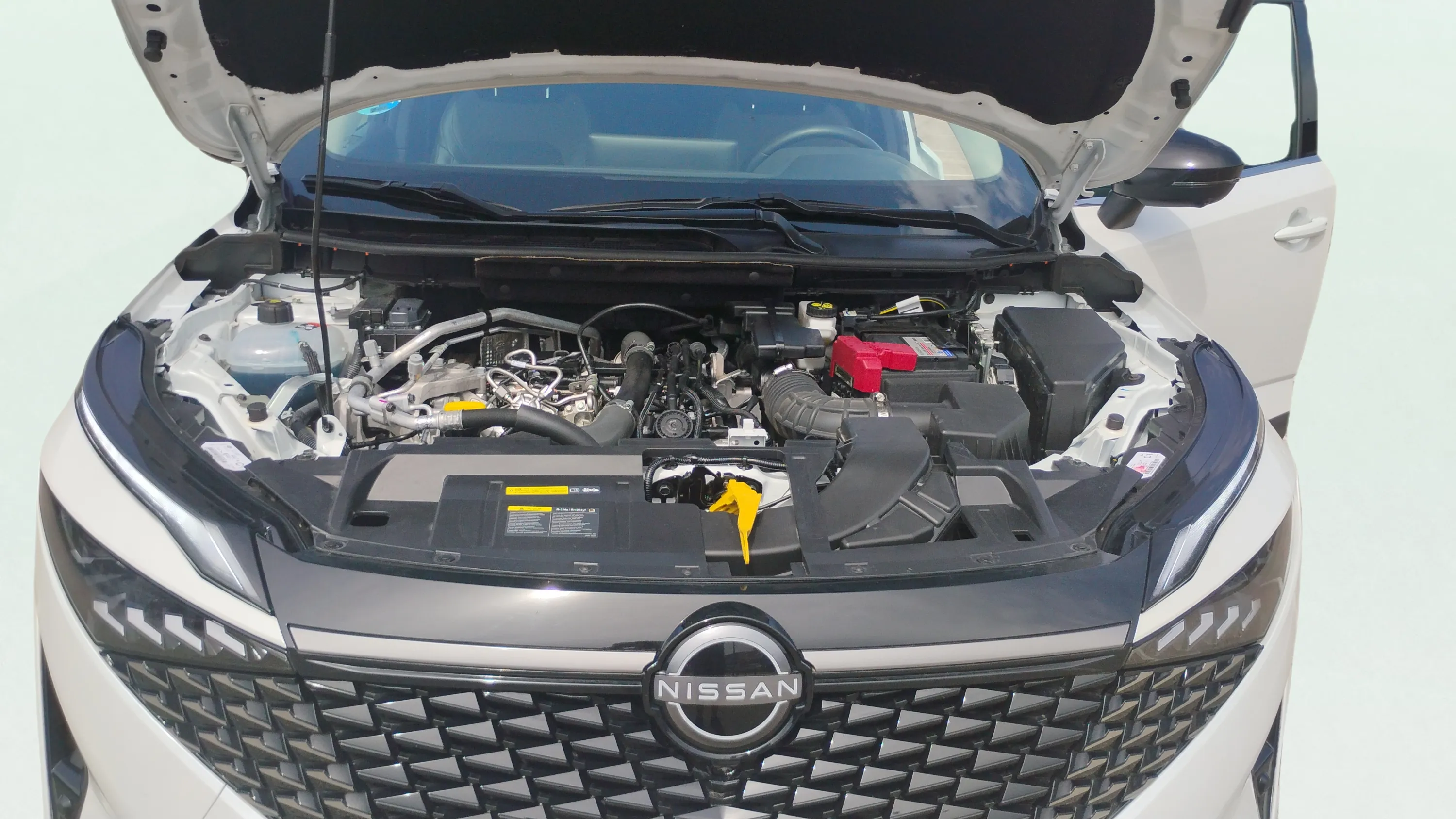 Nissan Qashqai DIG-T N-Connecta - foto 18