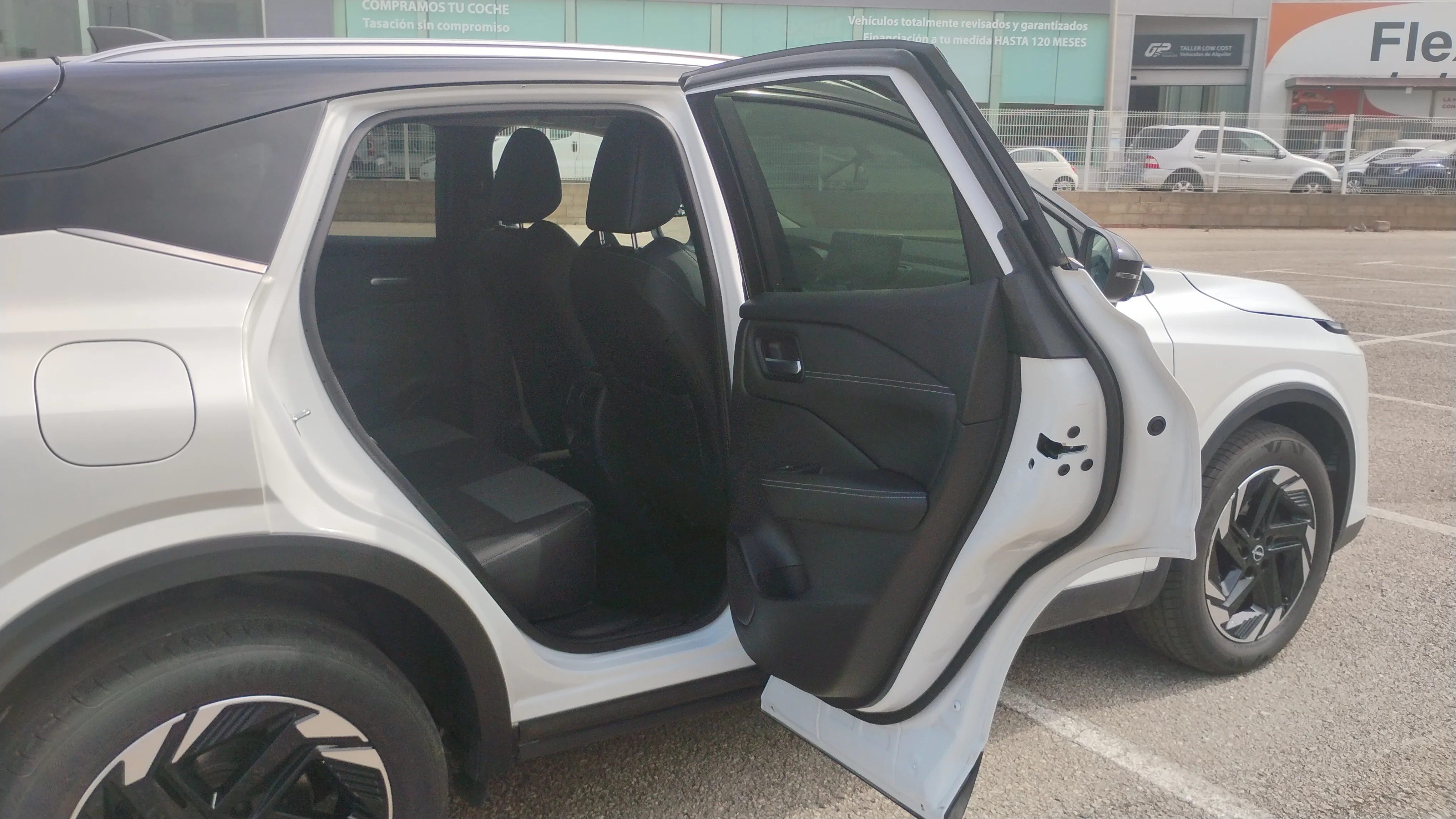 Nissan Qashqai DIG-T N-Connecta - foto 14