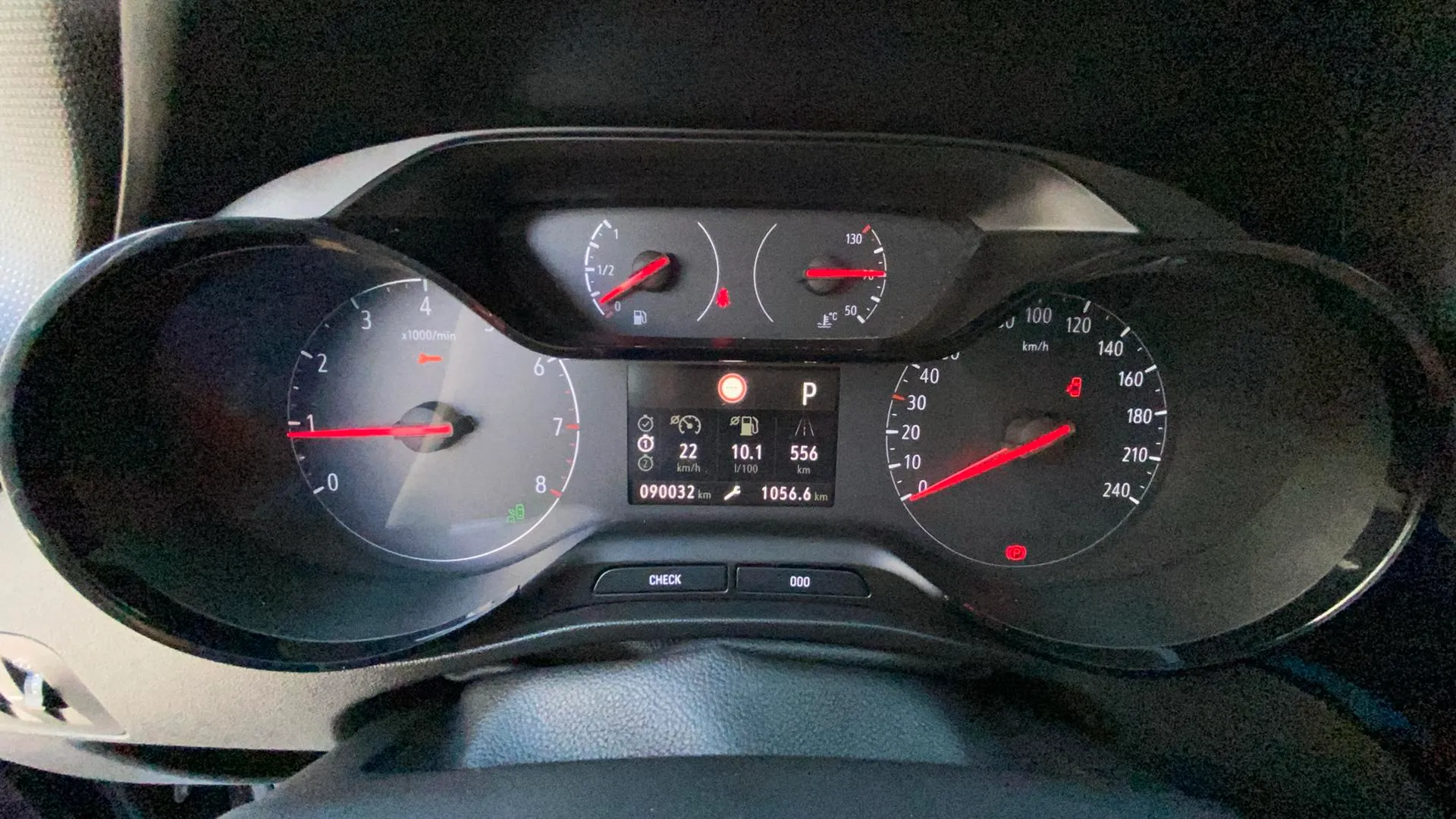 Opel Crossland 1.2 Design Line - foto 13