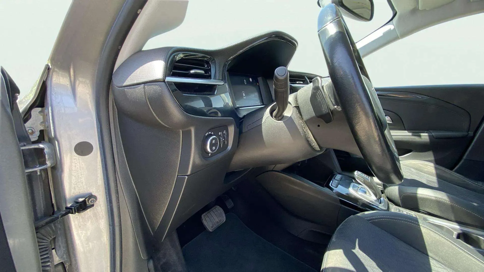 Opel Corsa 1.2T XHL Elegance - foto 8