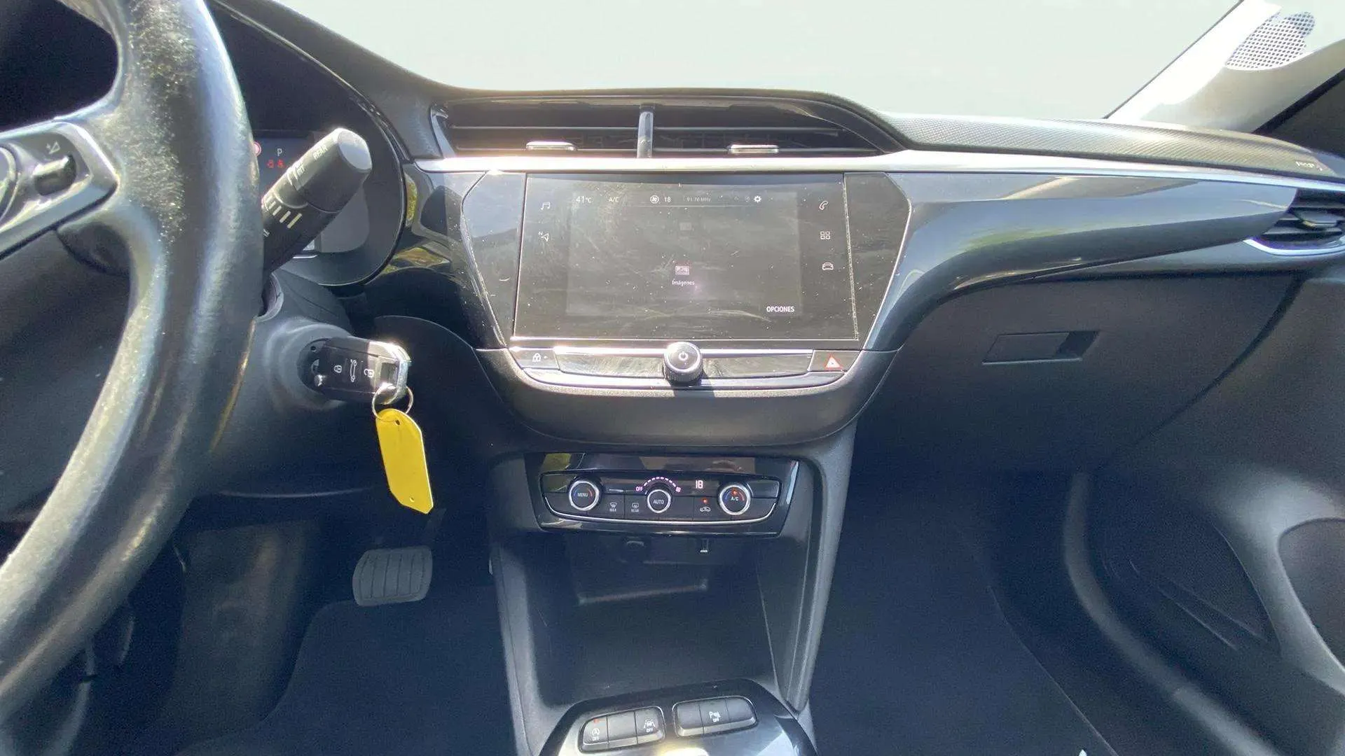 Opel Corsa 1.2T XHL Elegance - foto 12