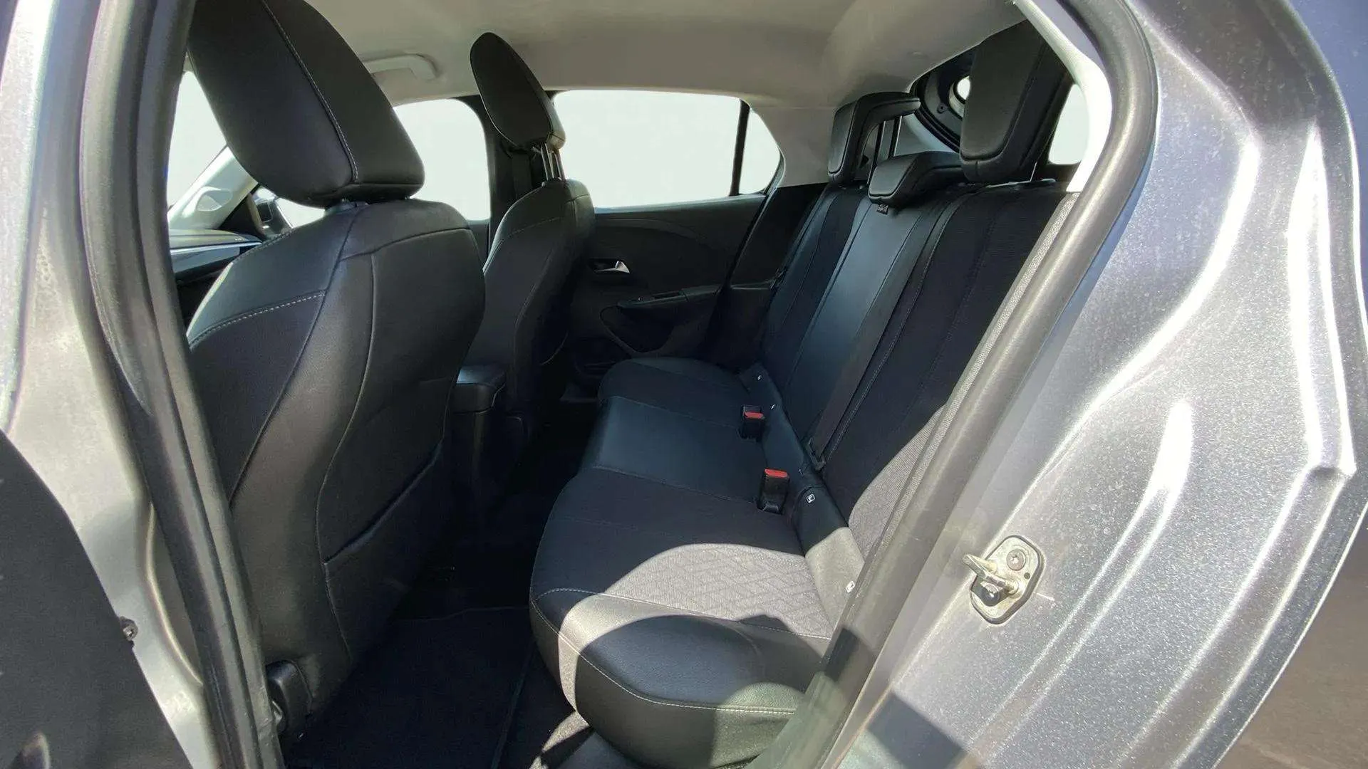 Opel Corsa 1.2T XHL Elegance - foto 16