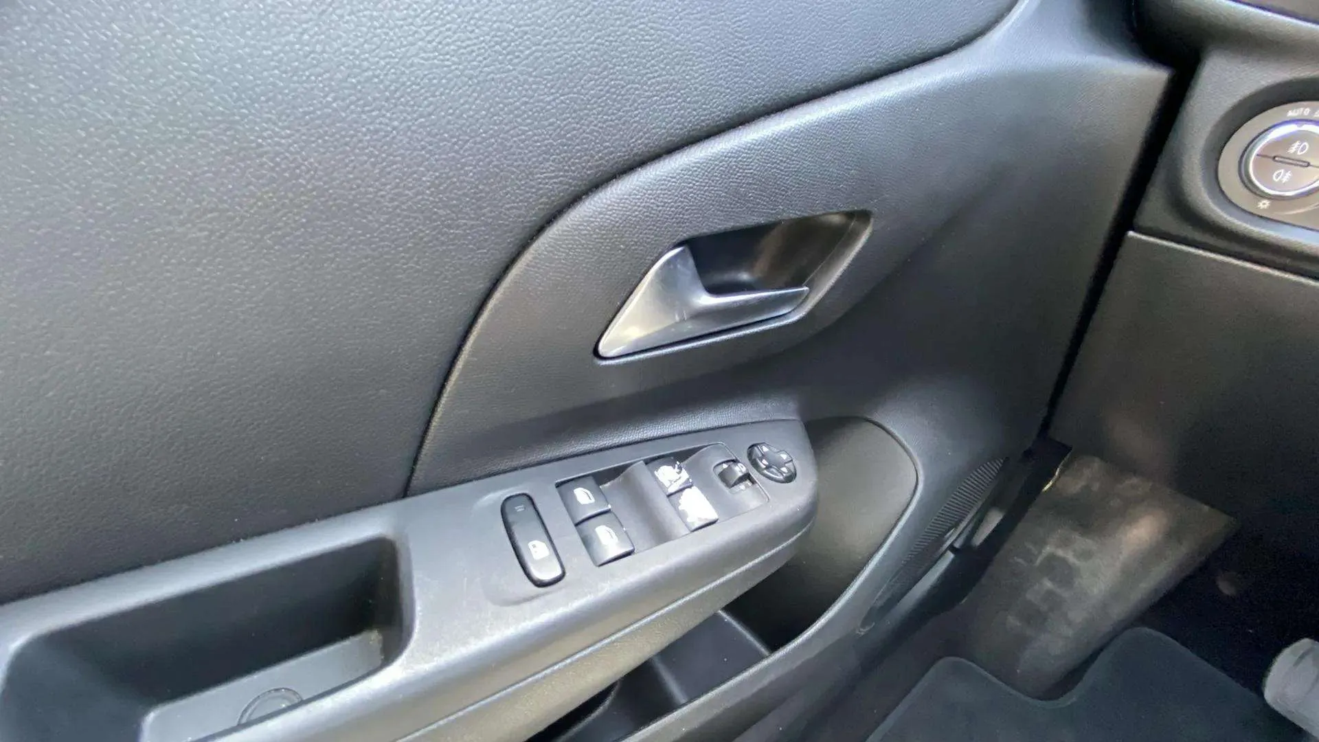 Opel Corsa 1.2T XHL Elegance - foto 7