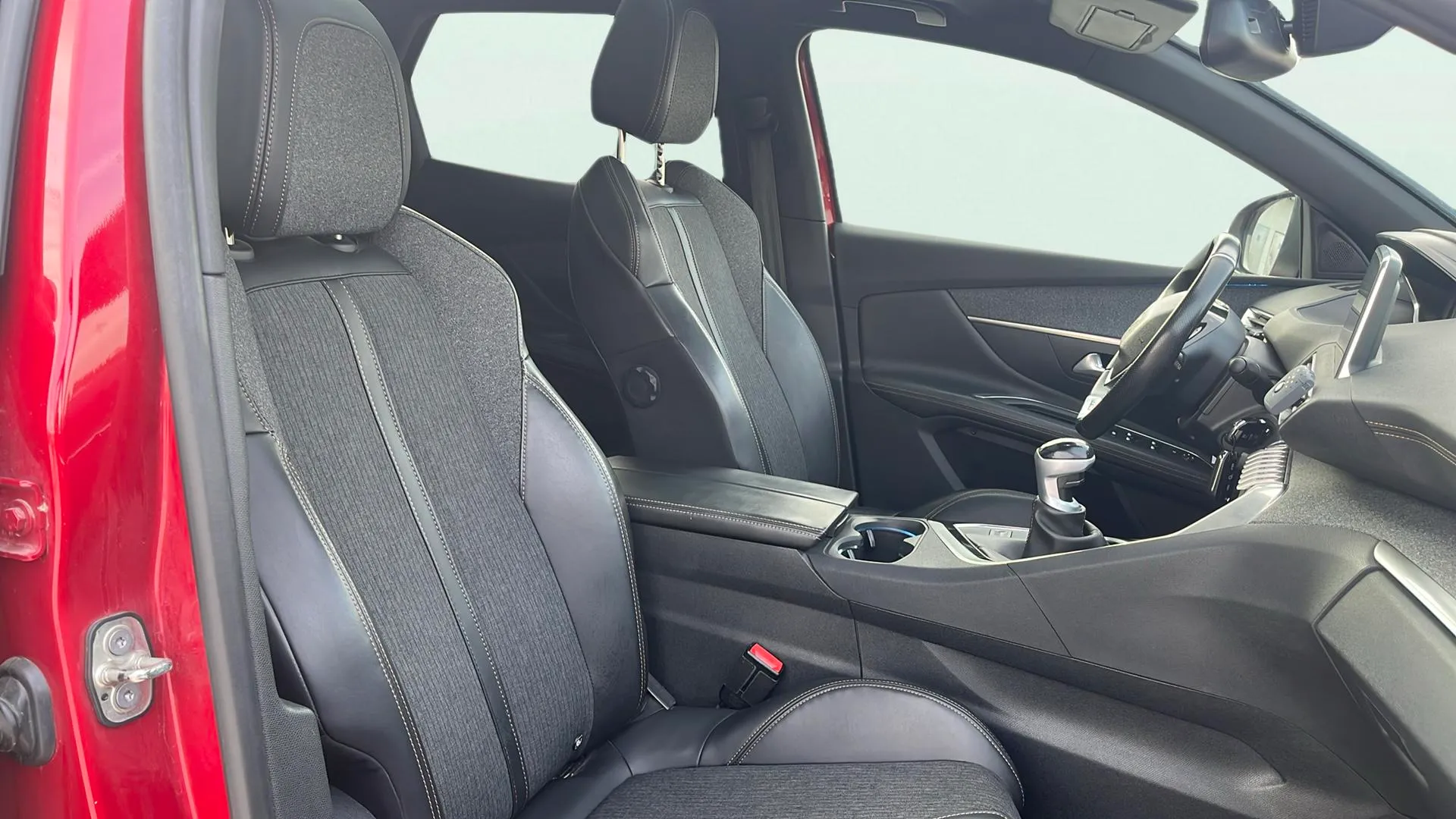 Peugeot 3008 1.2 PureTech GT Line - foto 21