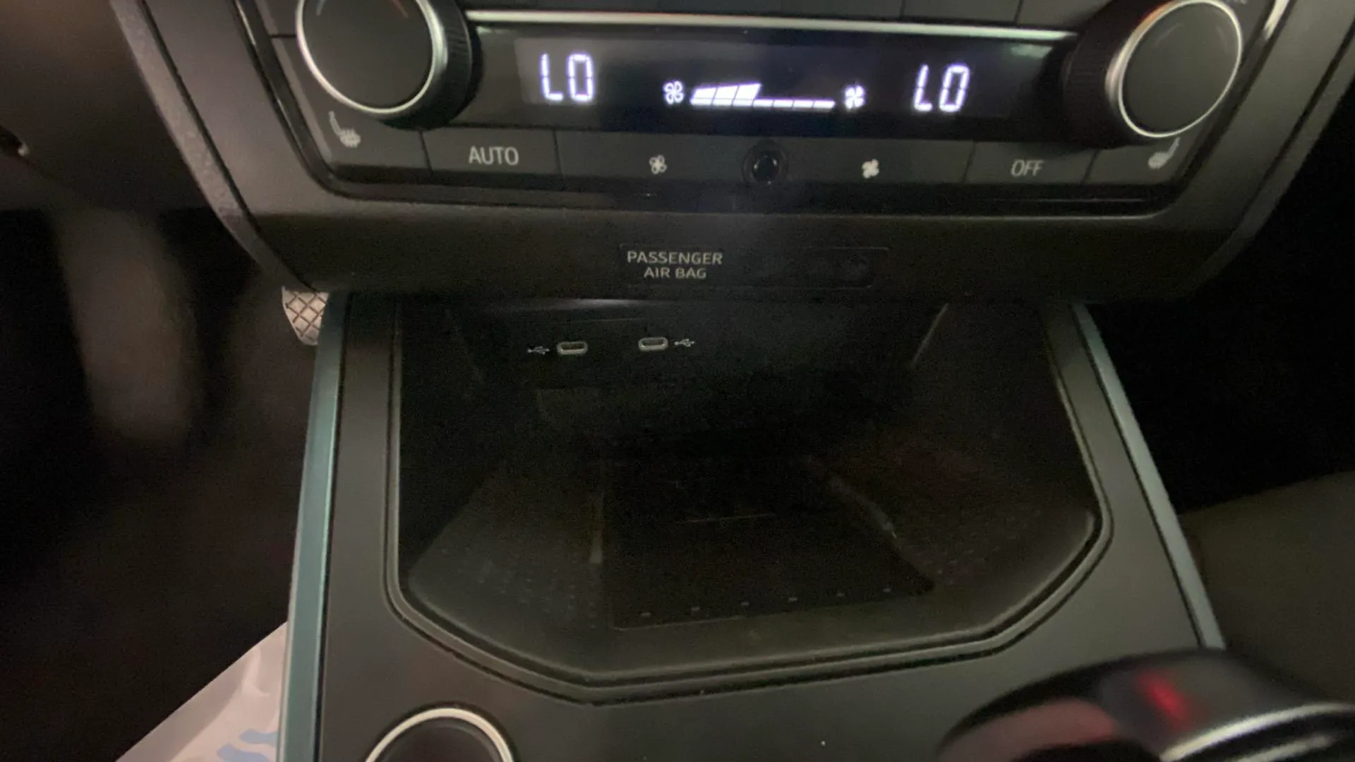 SEAT Arona 1.5 TSI DSG Special Edition - foto 23