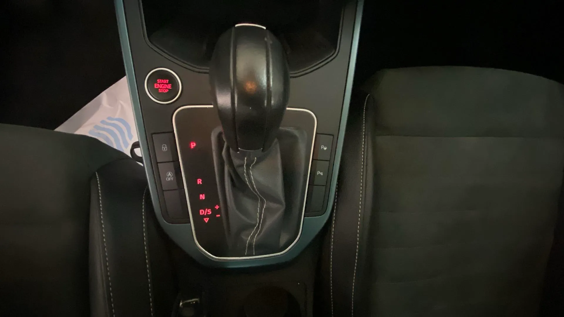 SEAT Arona 1.5 TSI DSG Special Edition - foto 25