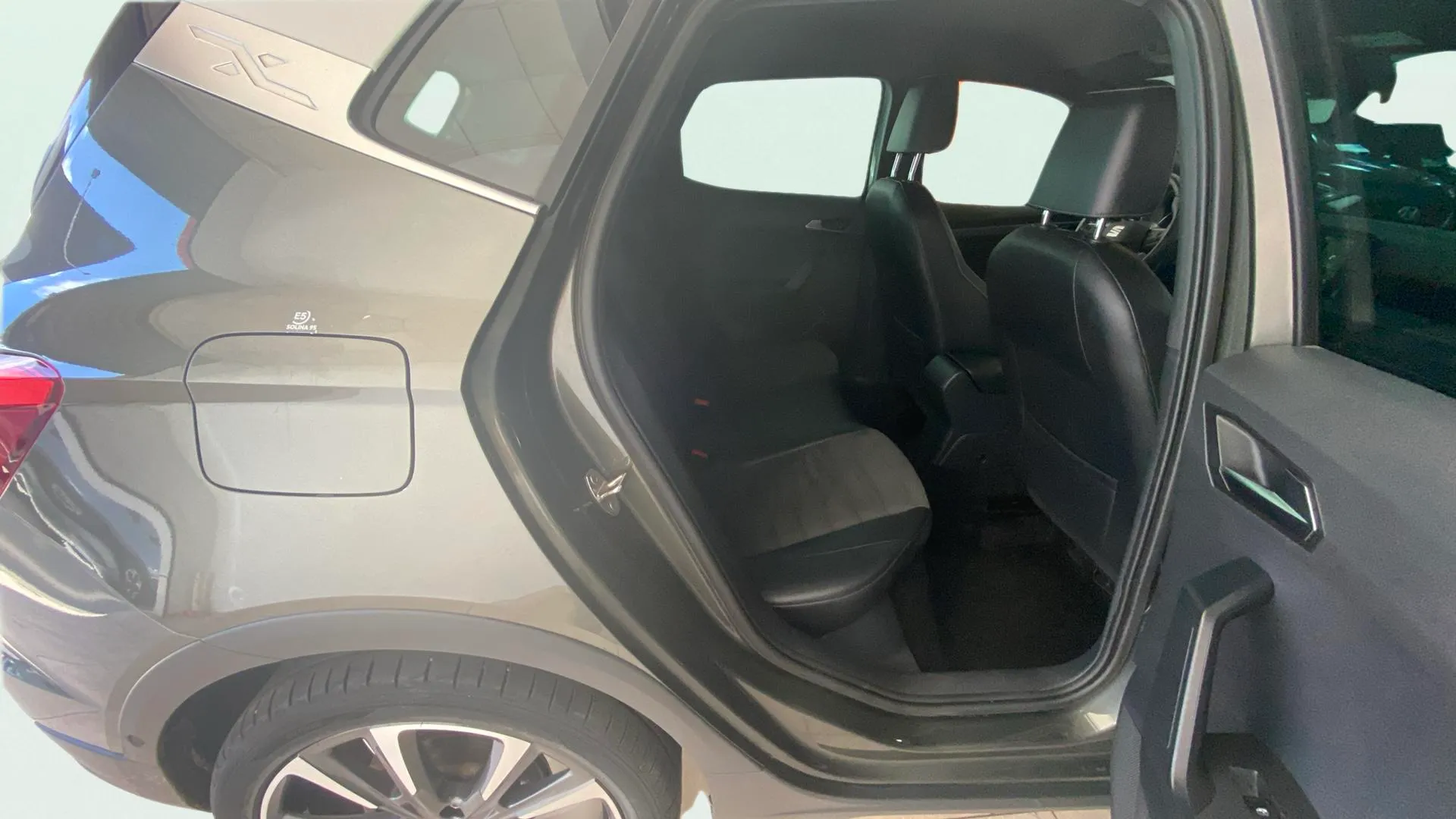 SEAT Arona 1.5 TSI DSG Special Edition - foto 7