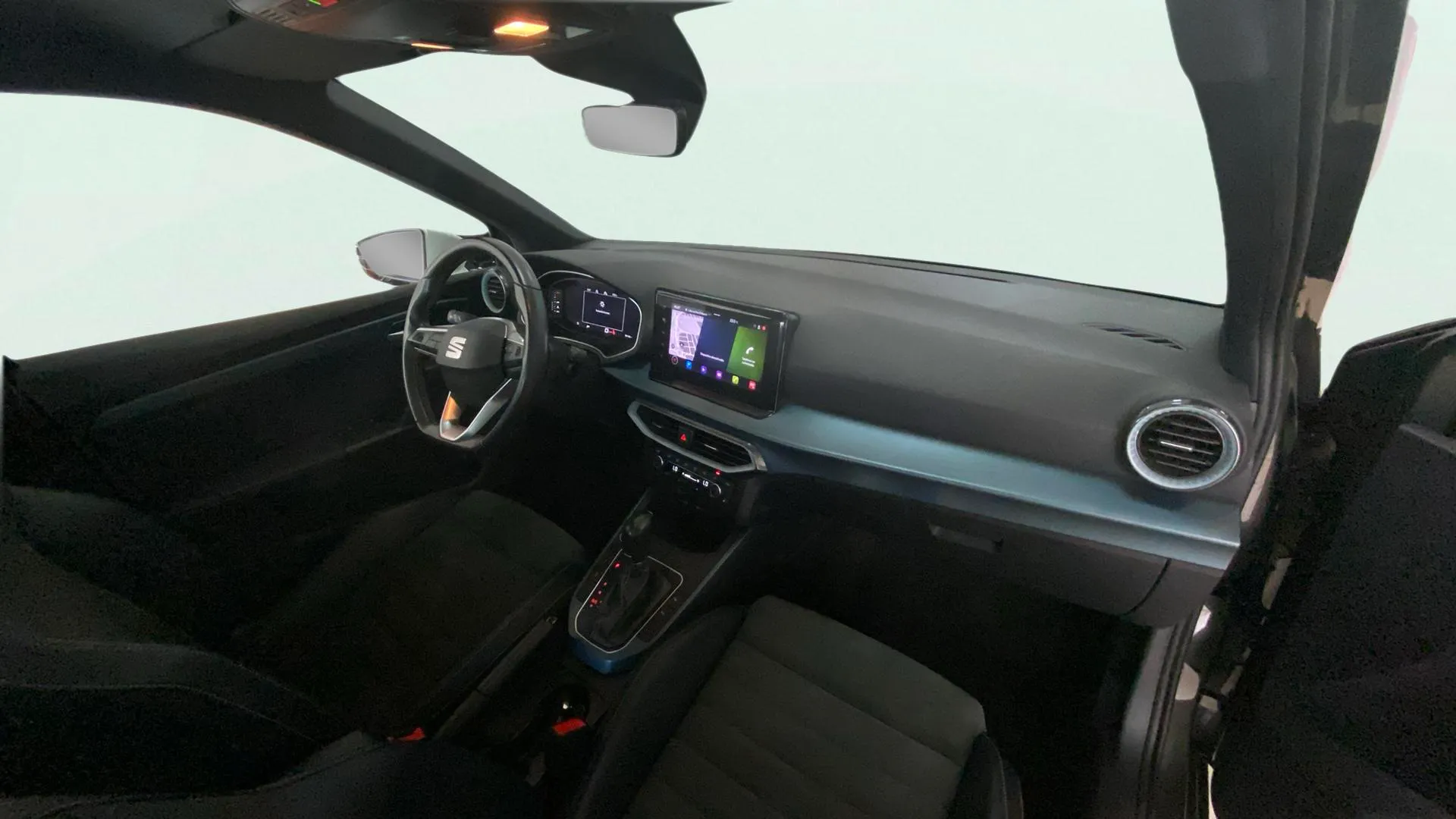 SEAT Arona 1.5 TSI DSG Special Edition - foto 13