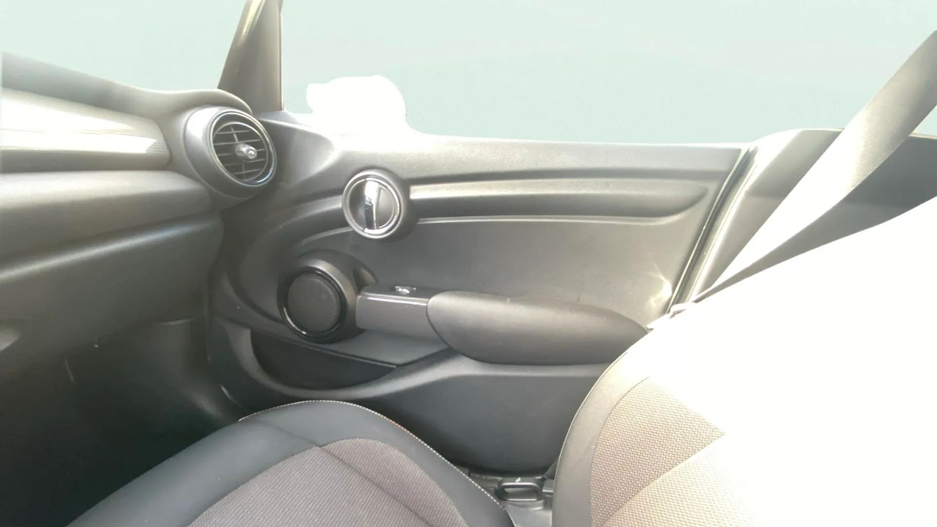 MINI Clubman Cooper - foto 16