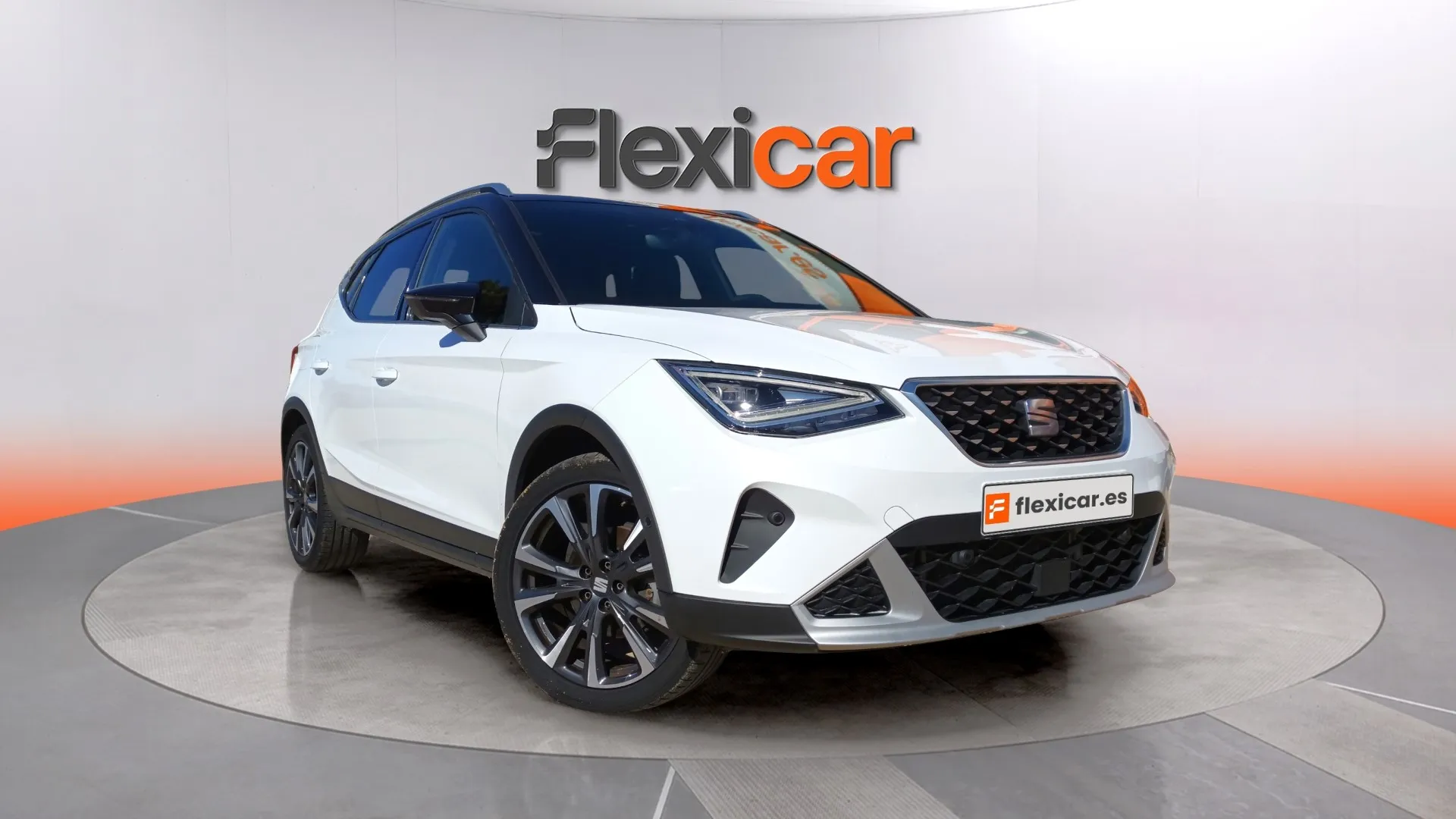 SEAT Arona 1.5 TSI DSG FR XL - foto 1