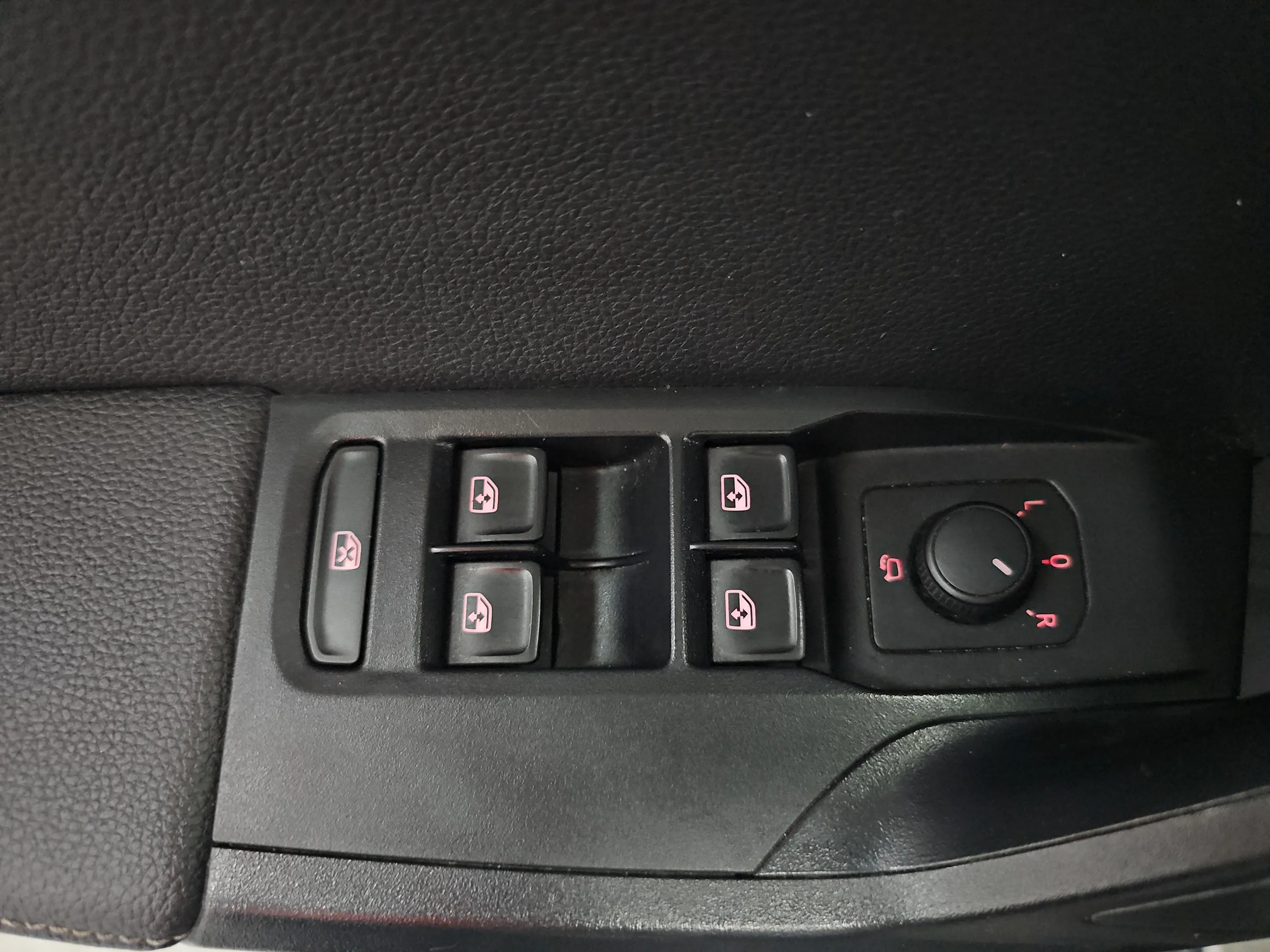 SEAT Arona 1.0 TSI DSG Style Special Edition - foto 25