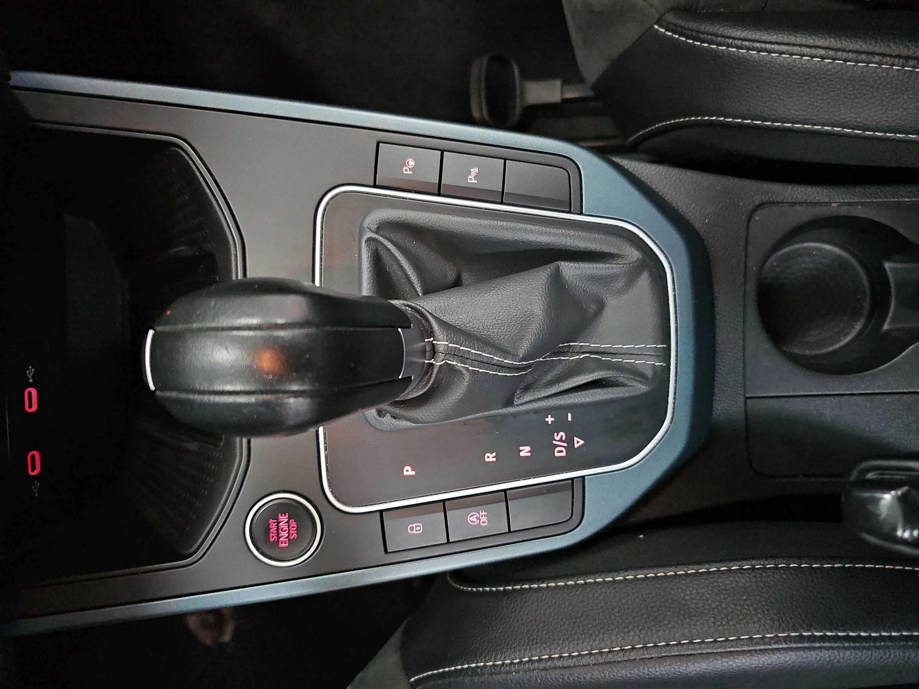 SEAT Arona 1.0 TSI DSG Style Special Edition - foto 17