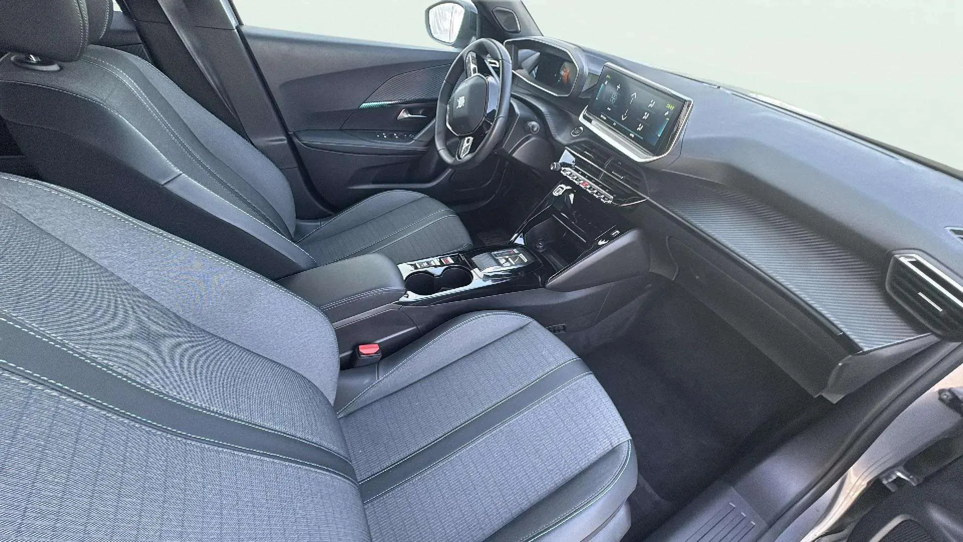 Peugeot 2008 Eléctrico Allure Pack - foto 18