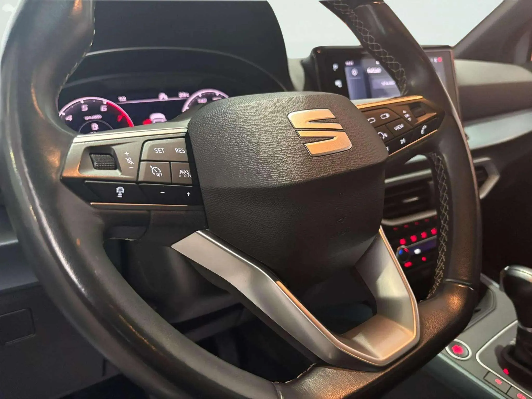 SEAT Arona 1.5 TSI DSG Special Edition - foto 7