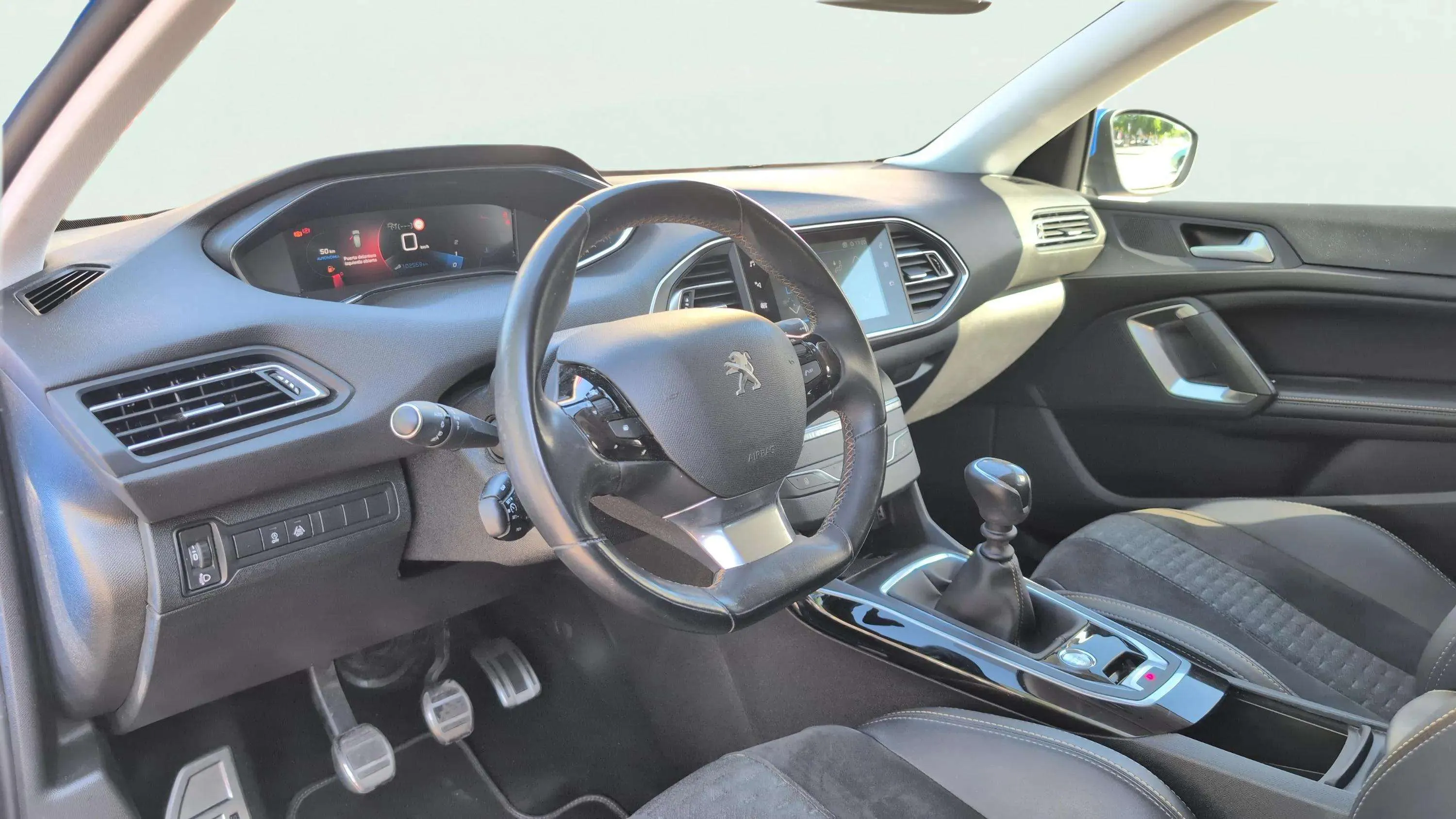 Peugeot 308 Allure PureTech 130 - foto 9