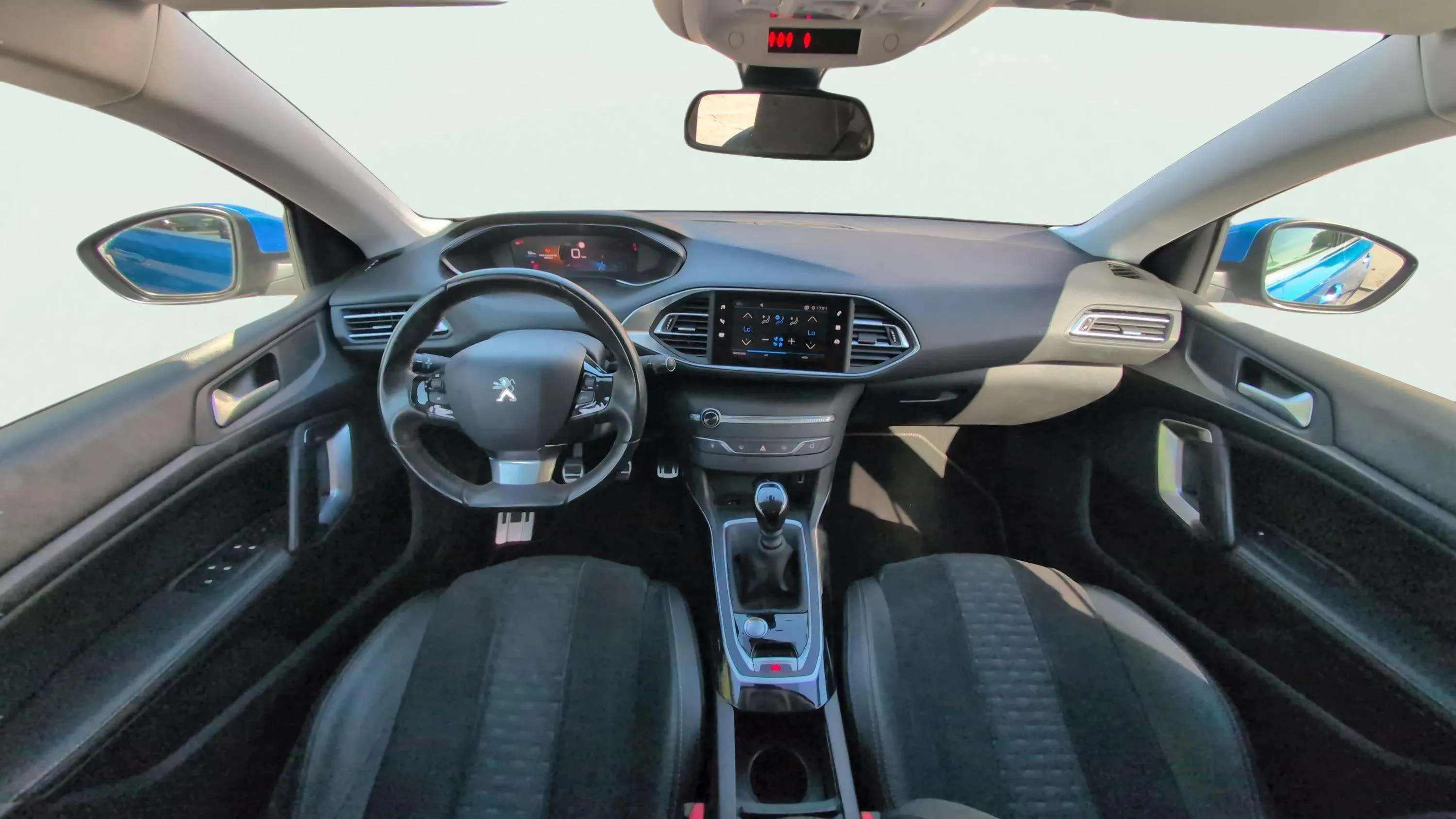 Peugeot 308 Allure PureTech 130 - foto 10