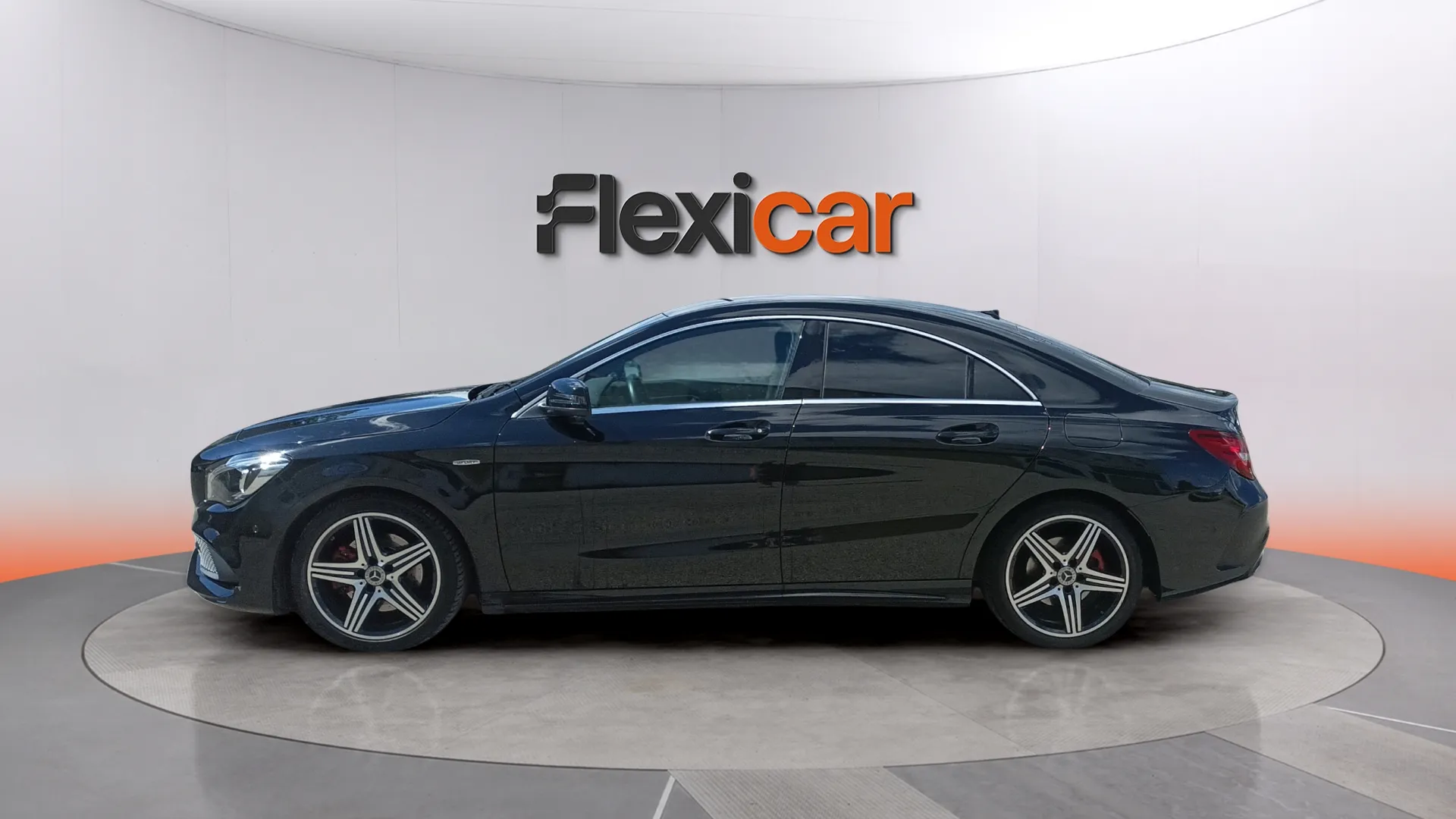Mercedes-Benz CLA 250 - foto 5