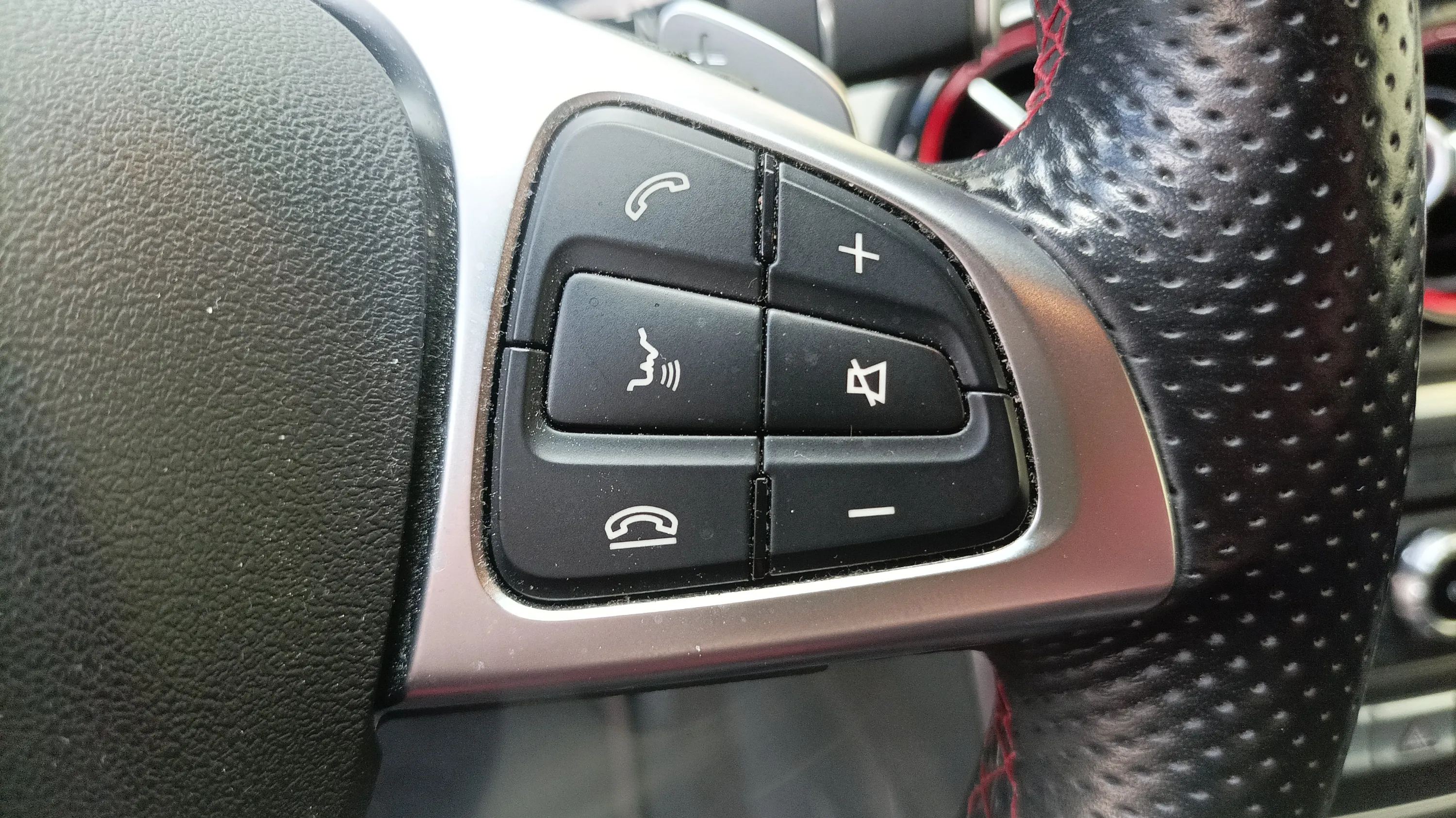 Mercedes-Benz CLA 250 - foto 12