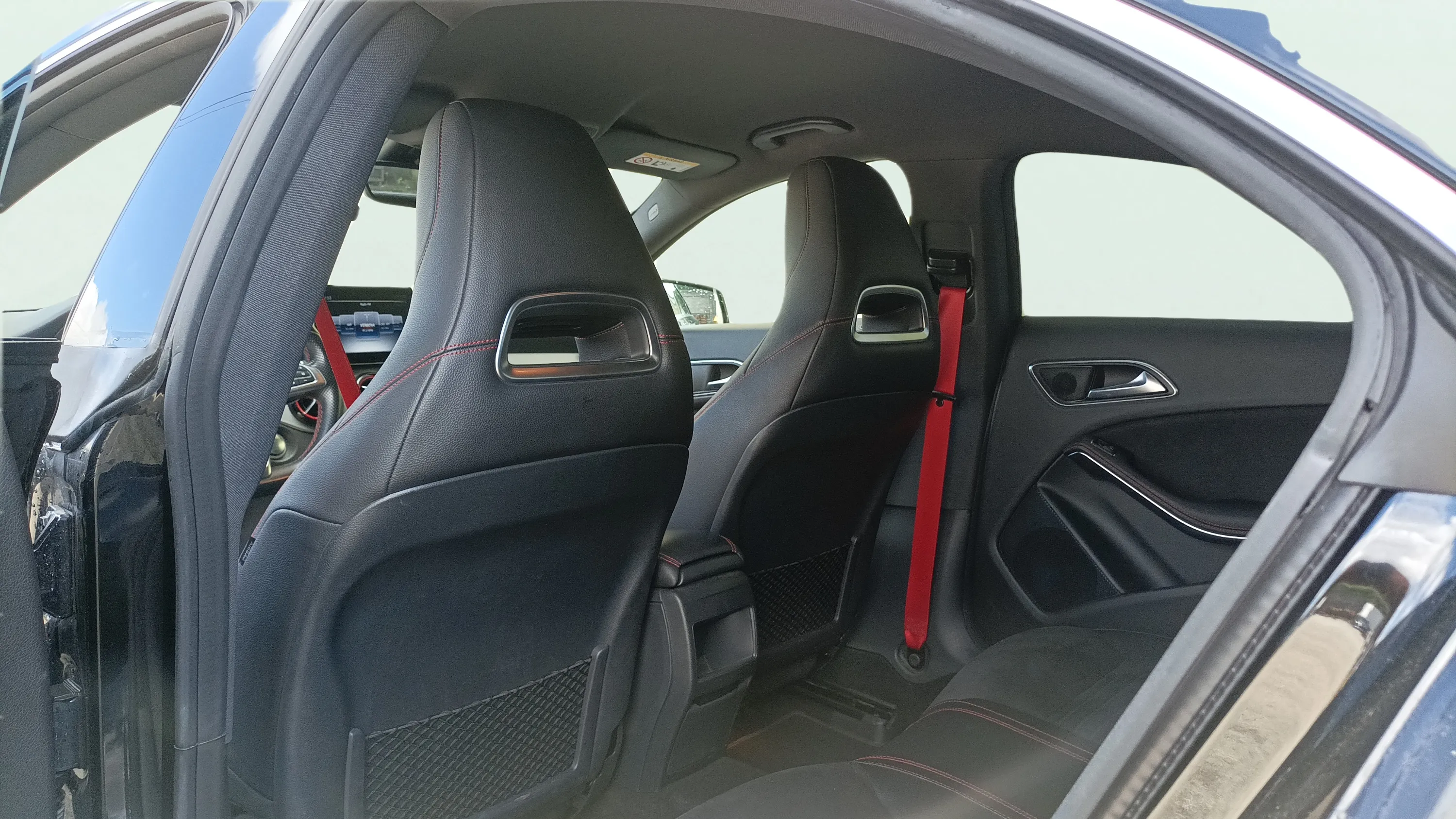 Mercedes-Benz CLA 250 - foto 18