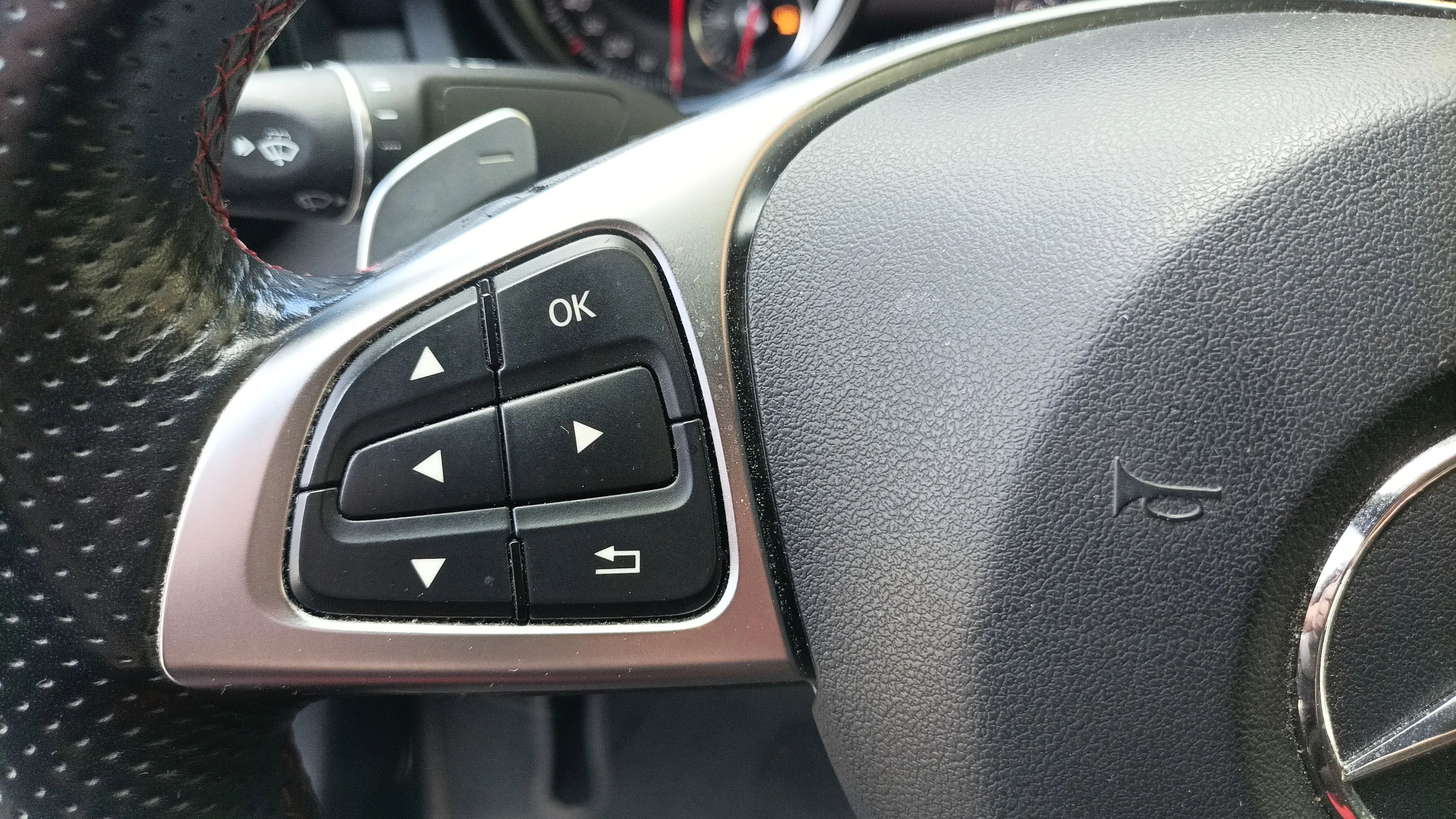 Mercedes-Benz CLA 250 - foto 11