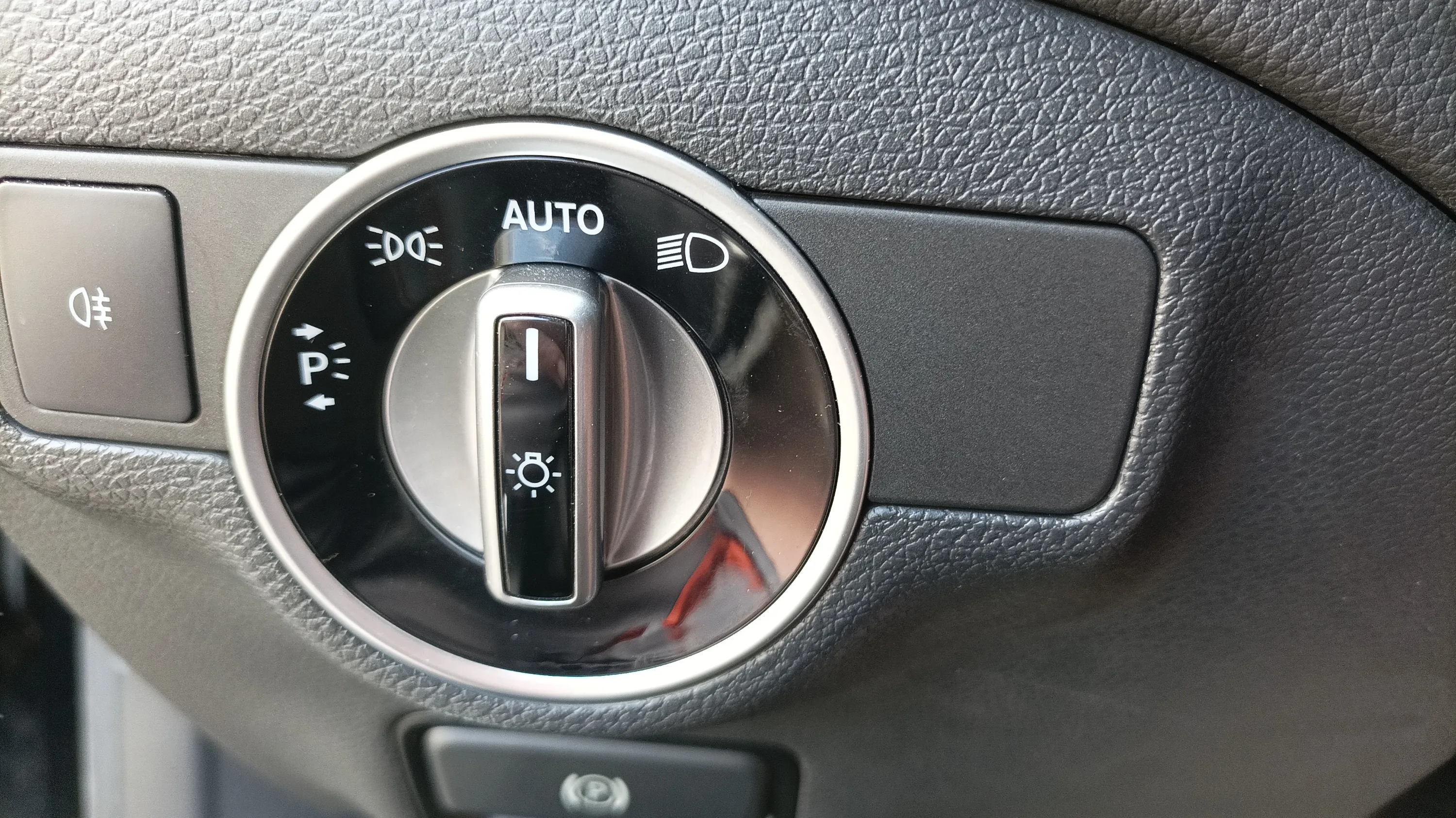 Mercedes-Benz CLA 250 - foto 26