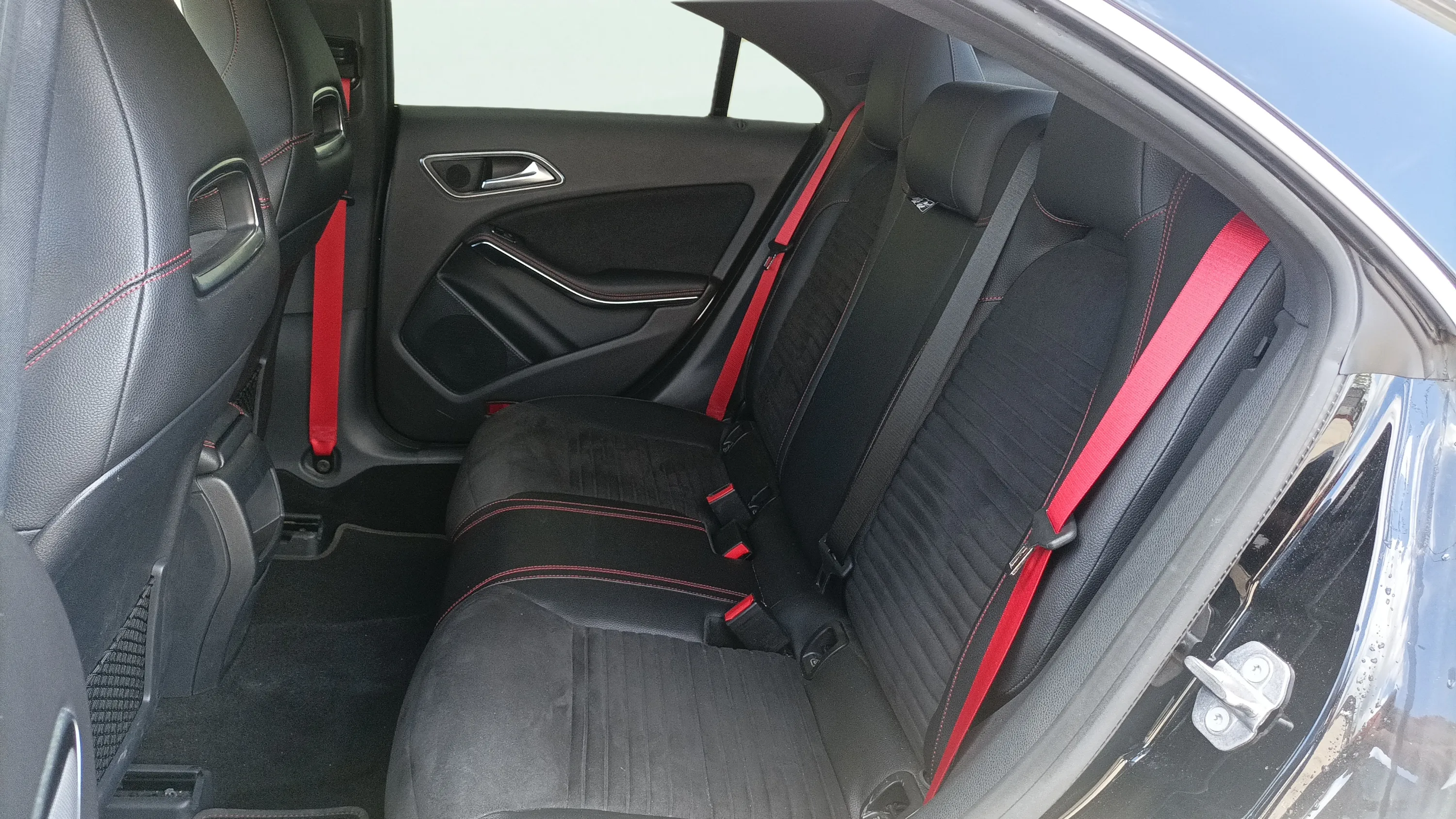 Mercedes-Benz CLA 250 - foto 21