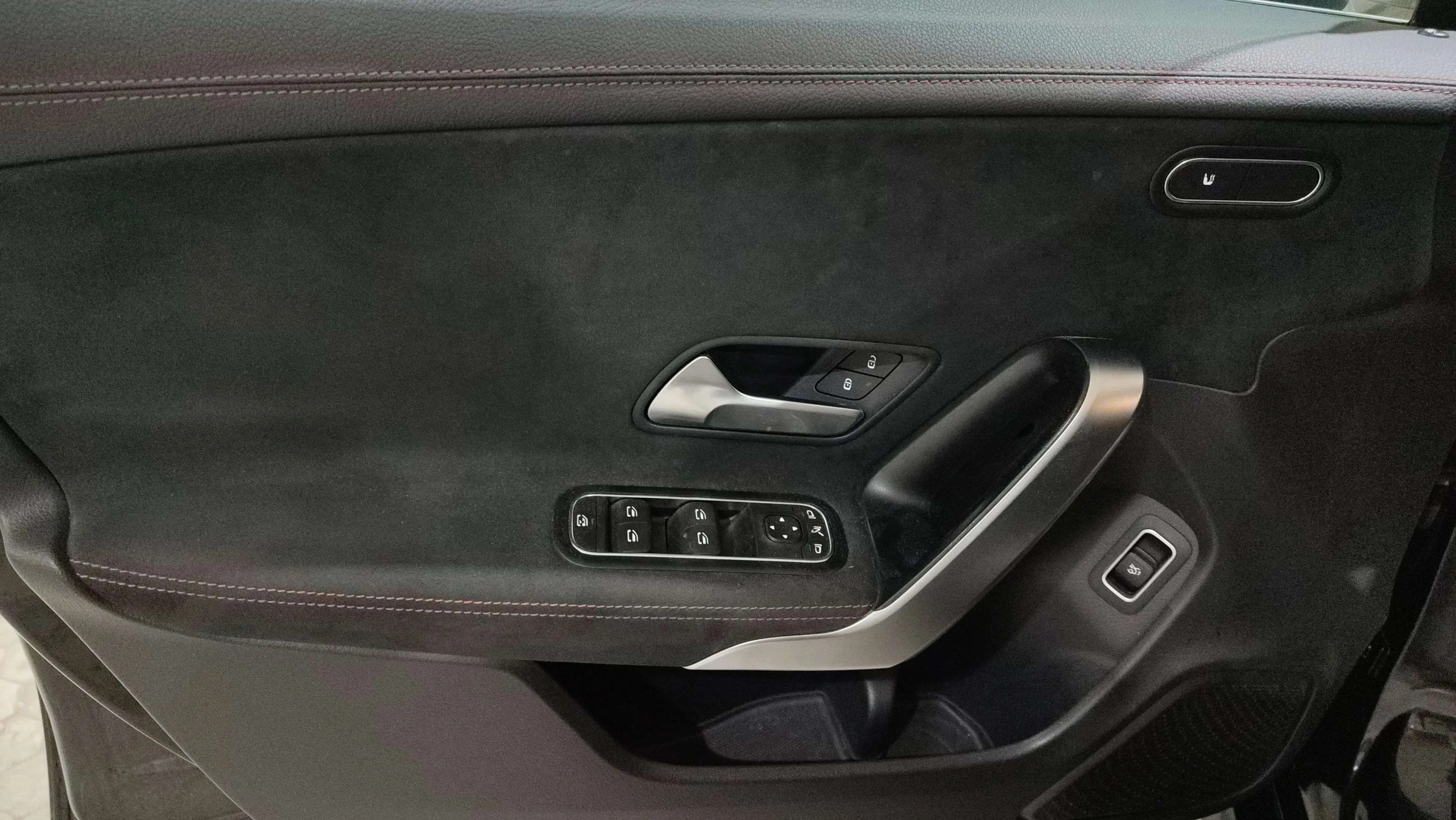 Mercedes-Benz CLA 200 D DCT - foto 6