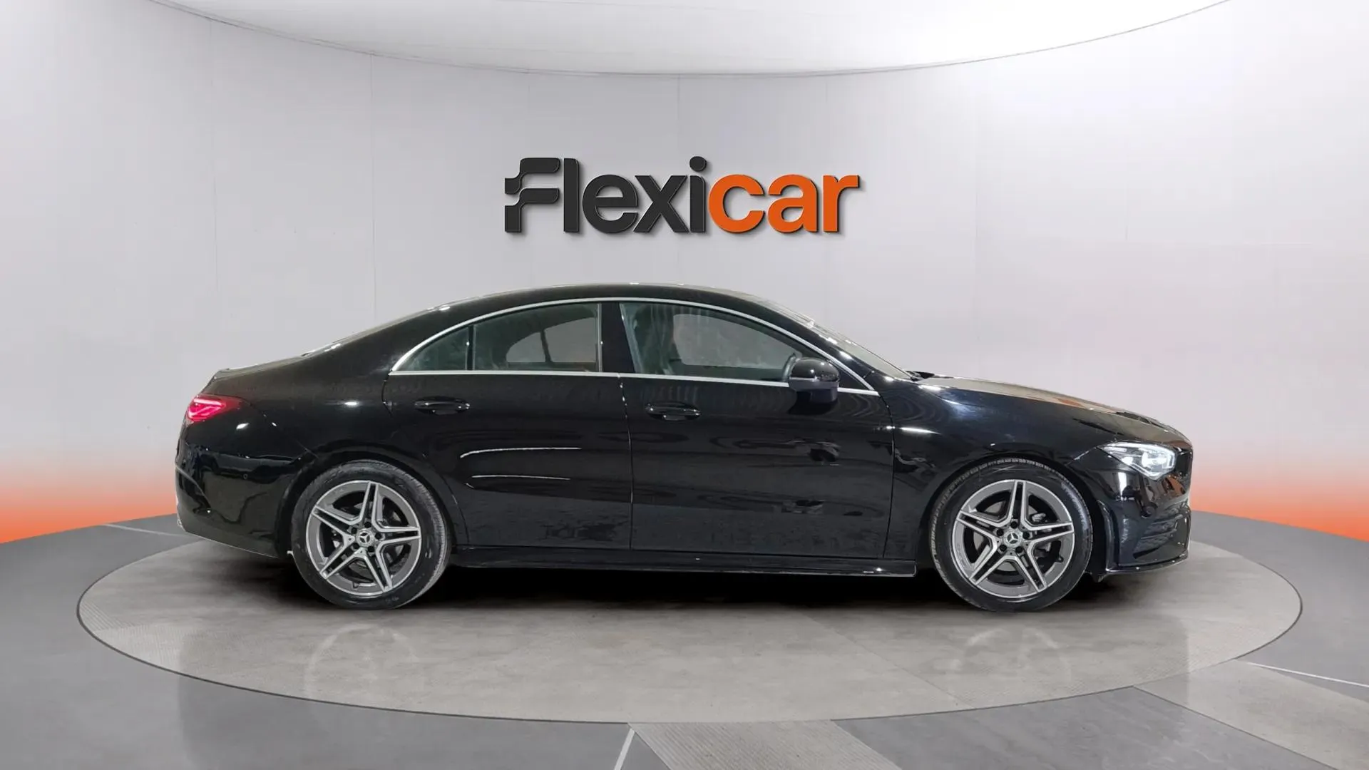 Mercedes-Benz CLA 200 D DCT - foto 3