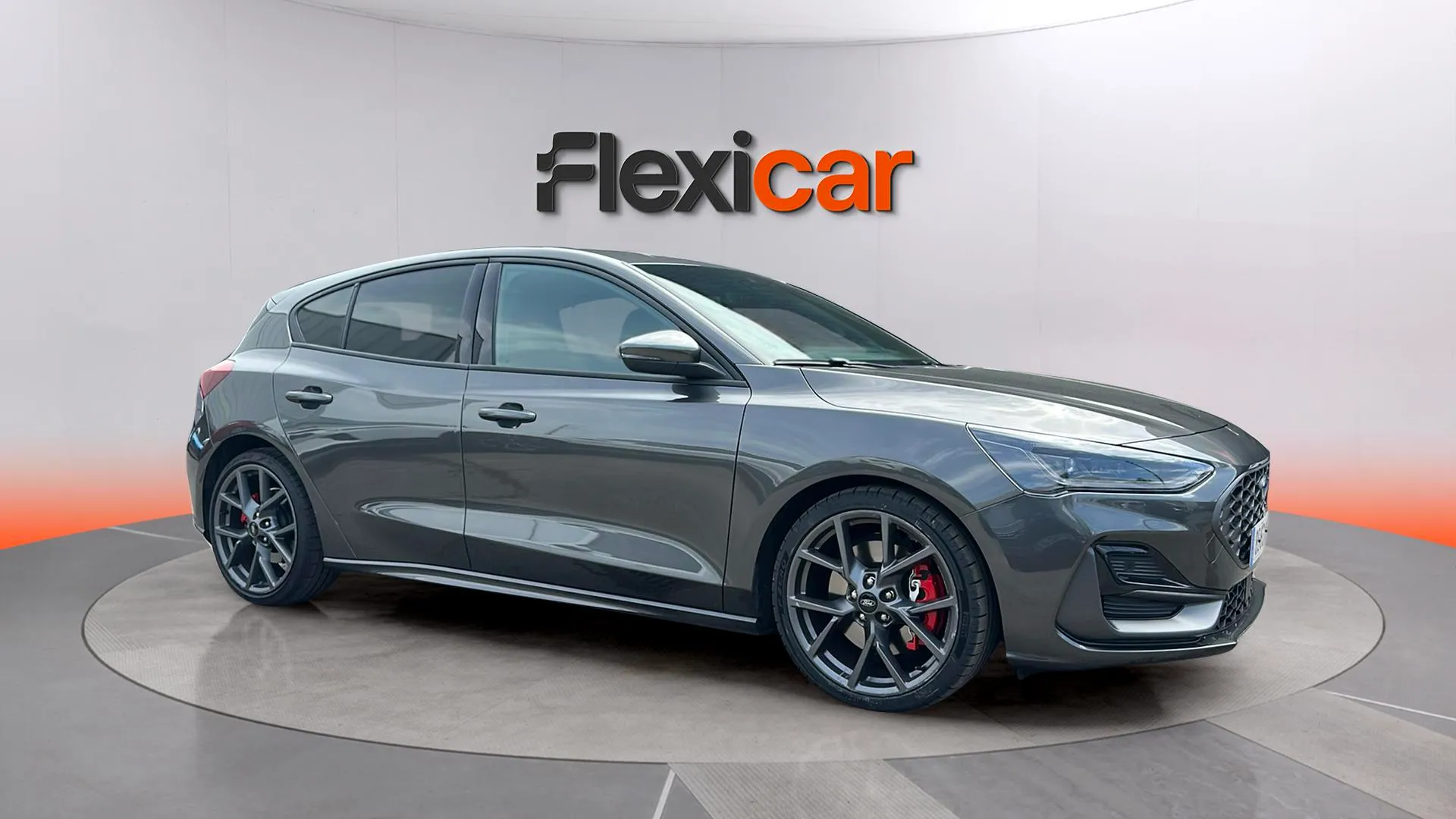 Ford Focus ST 2.3 EcoBoost - foto 2