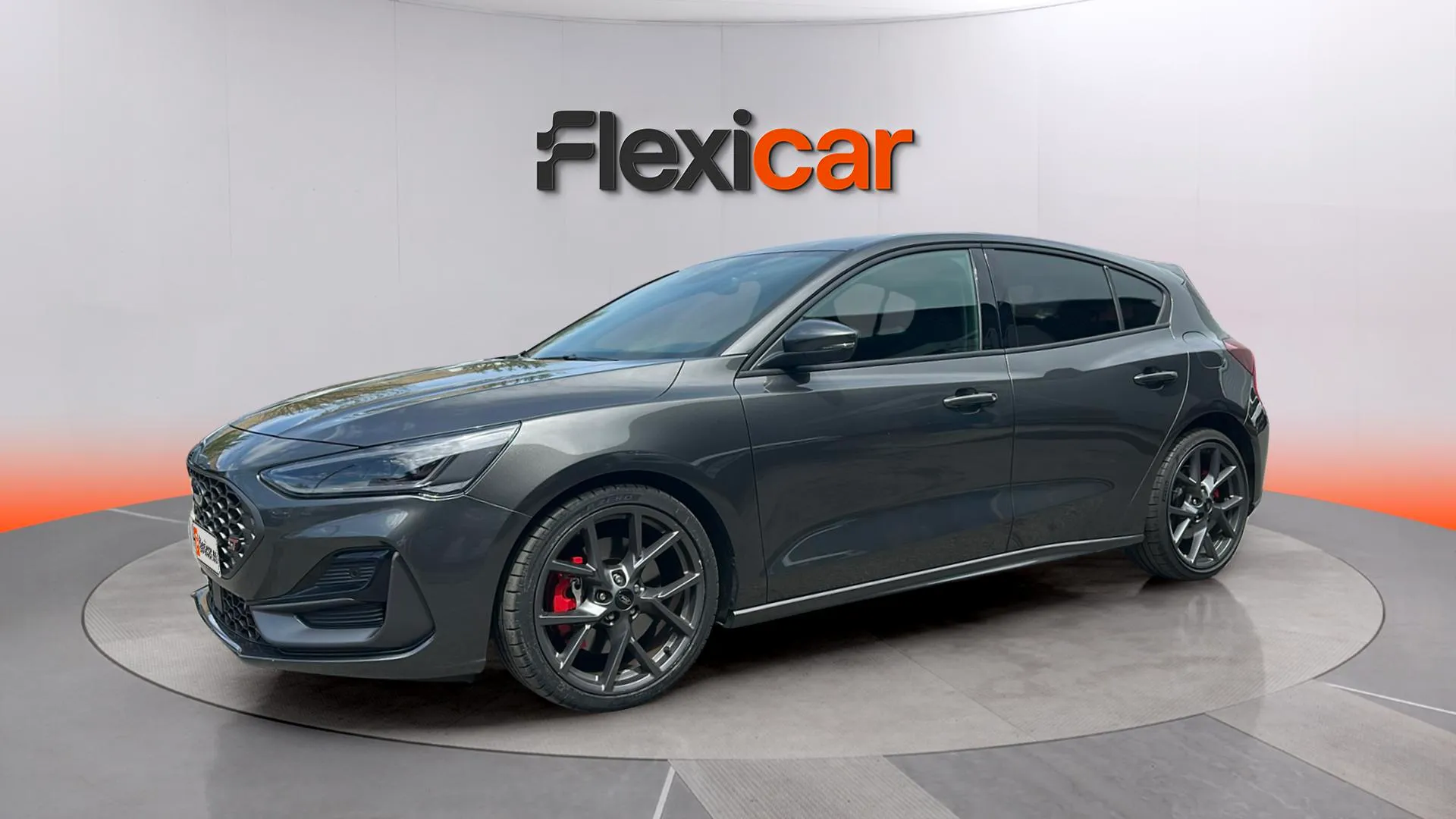 Ford Focus ST 2.3 EcoBoost - foto 7