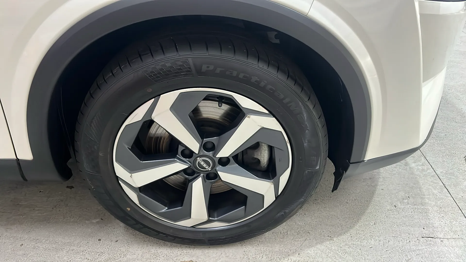 Nissan Qashqai DIG-T N-Connecta - foto 23