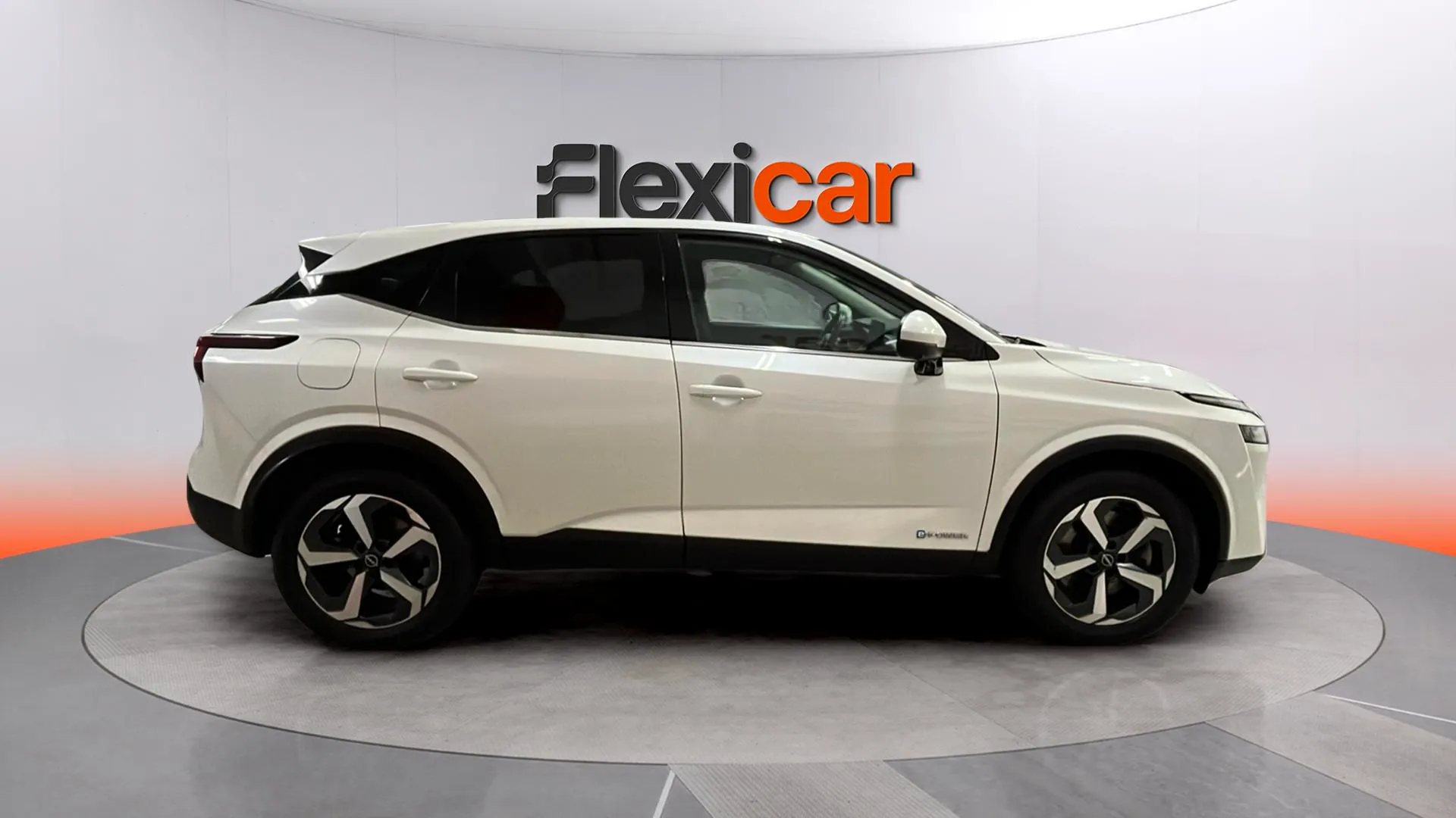 Nissan Qashqai DIG-T N-Connecta - foto 8