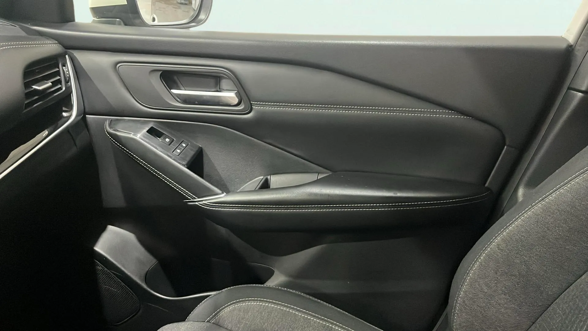 Nissan Qashqai DIG-T N-Connecta - foto 11