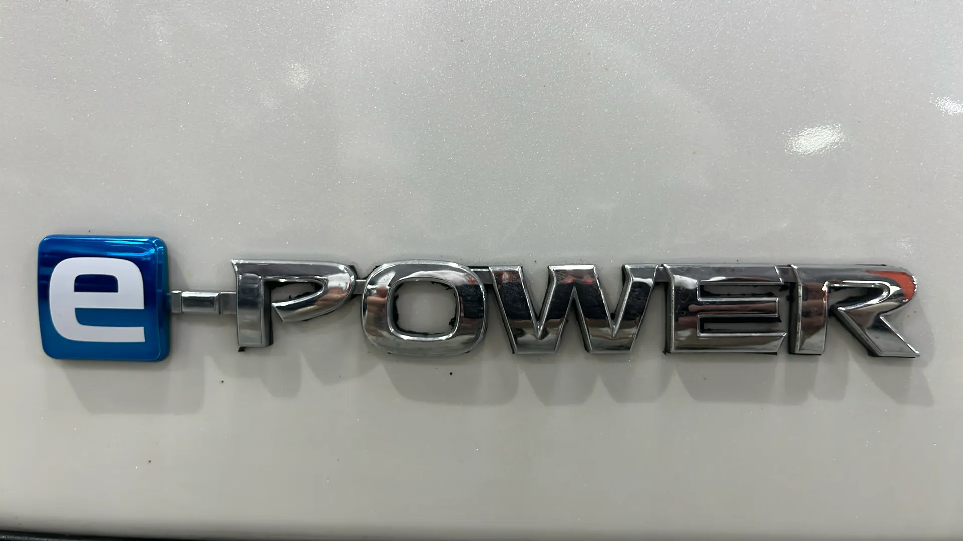 Nissan Qashqai DIG-T N-Connecta - foto 9